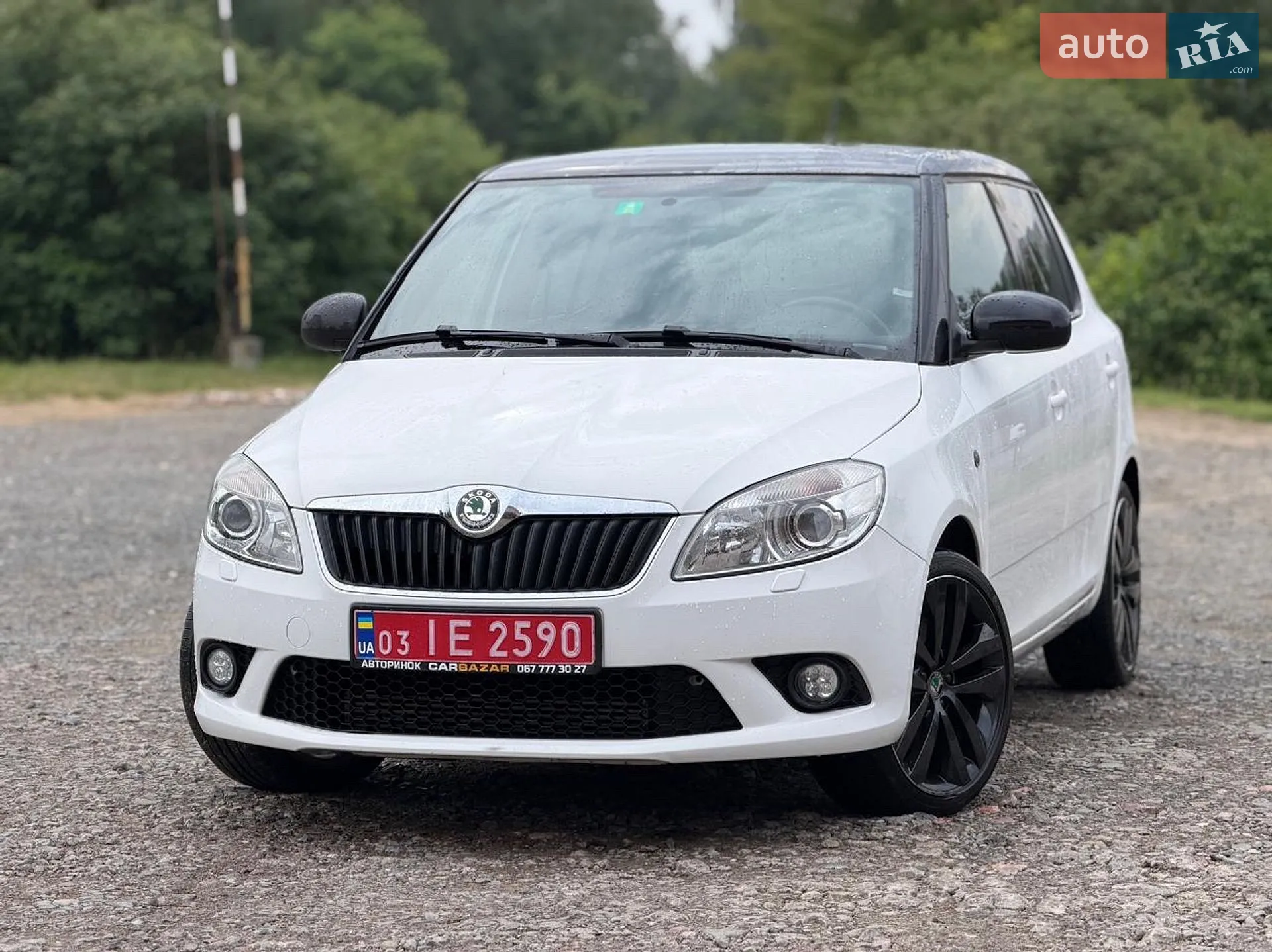 2011 Skoda Fabia - мініатюра 3