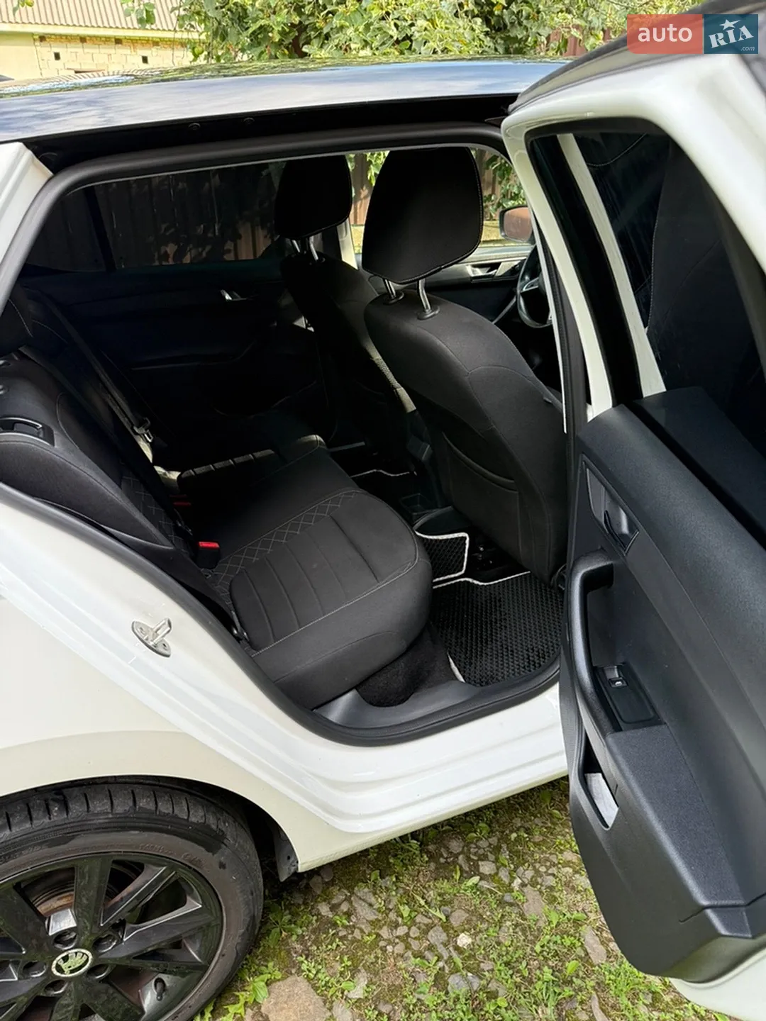 2015 Skoda Fabia - мініатюра 5