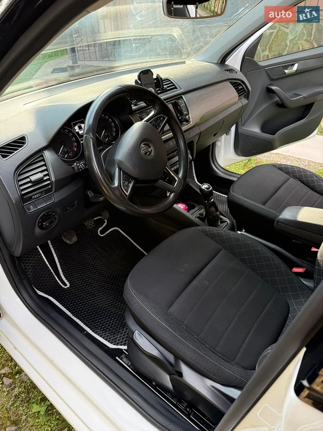 2015 Skoda Fabia - мініатюра 7