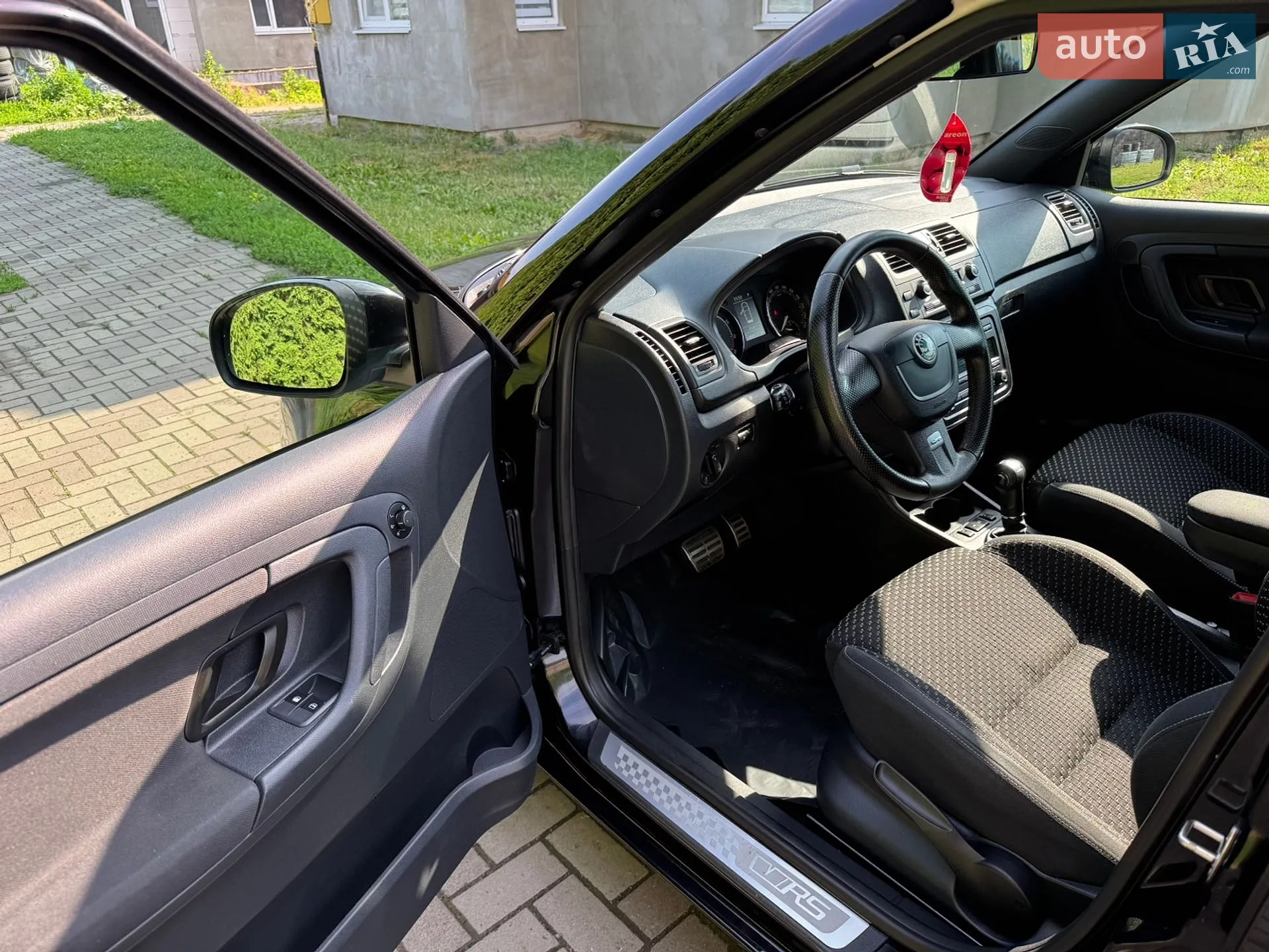 2010 Skoda Fabia - мініатюра 18