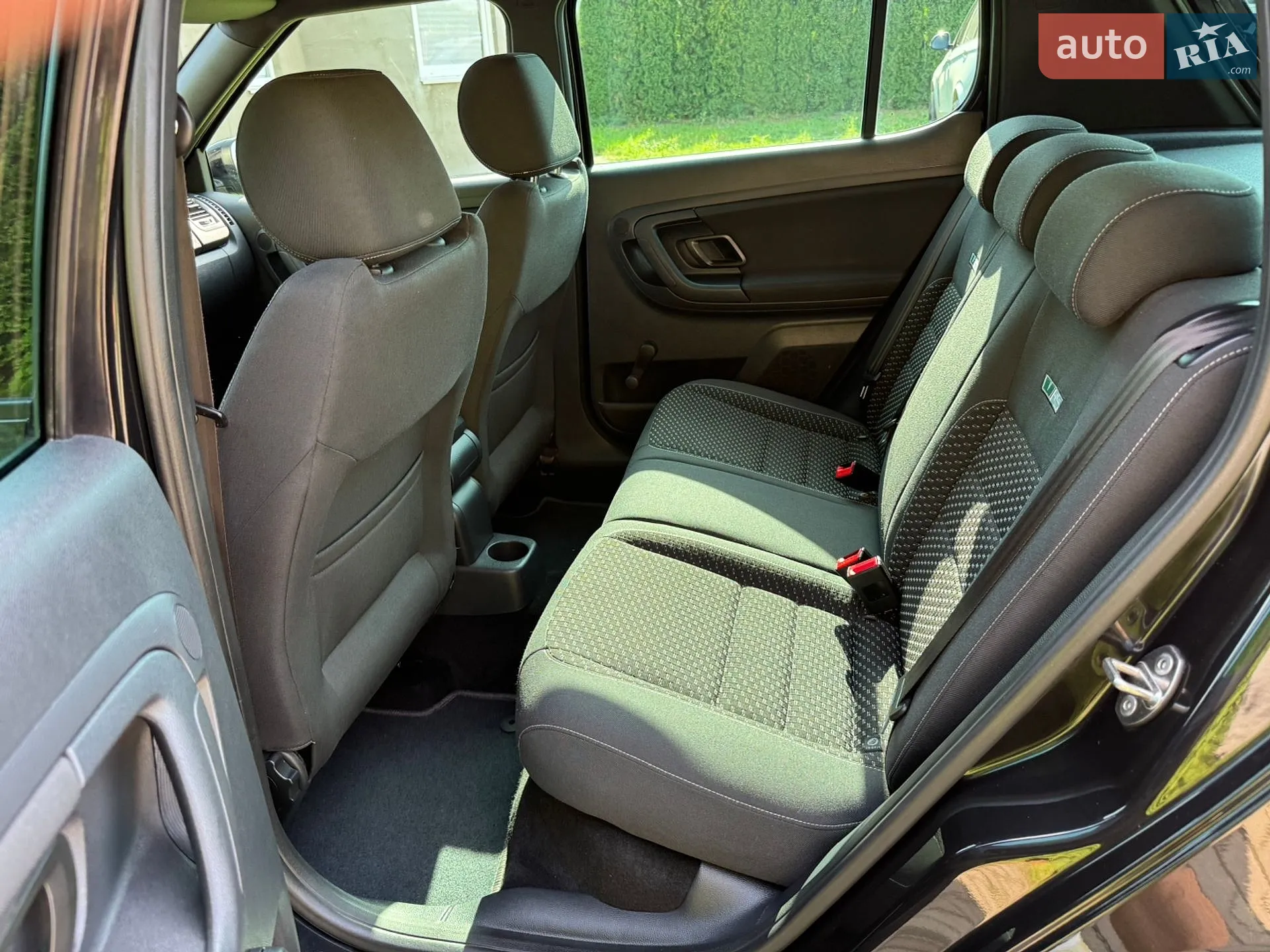 2010 Skoda Fabia - мініатюра 33