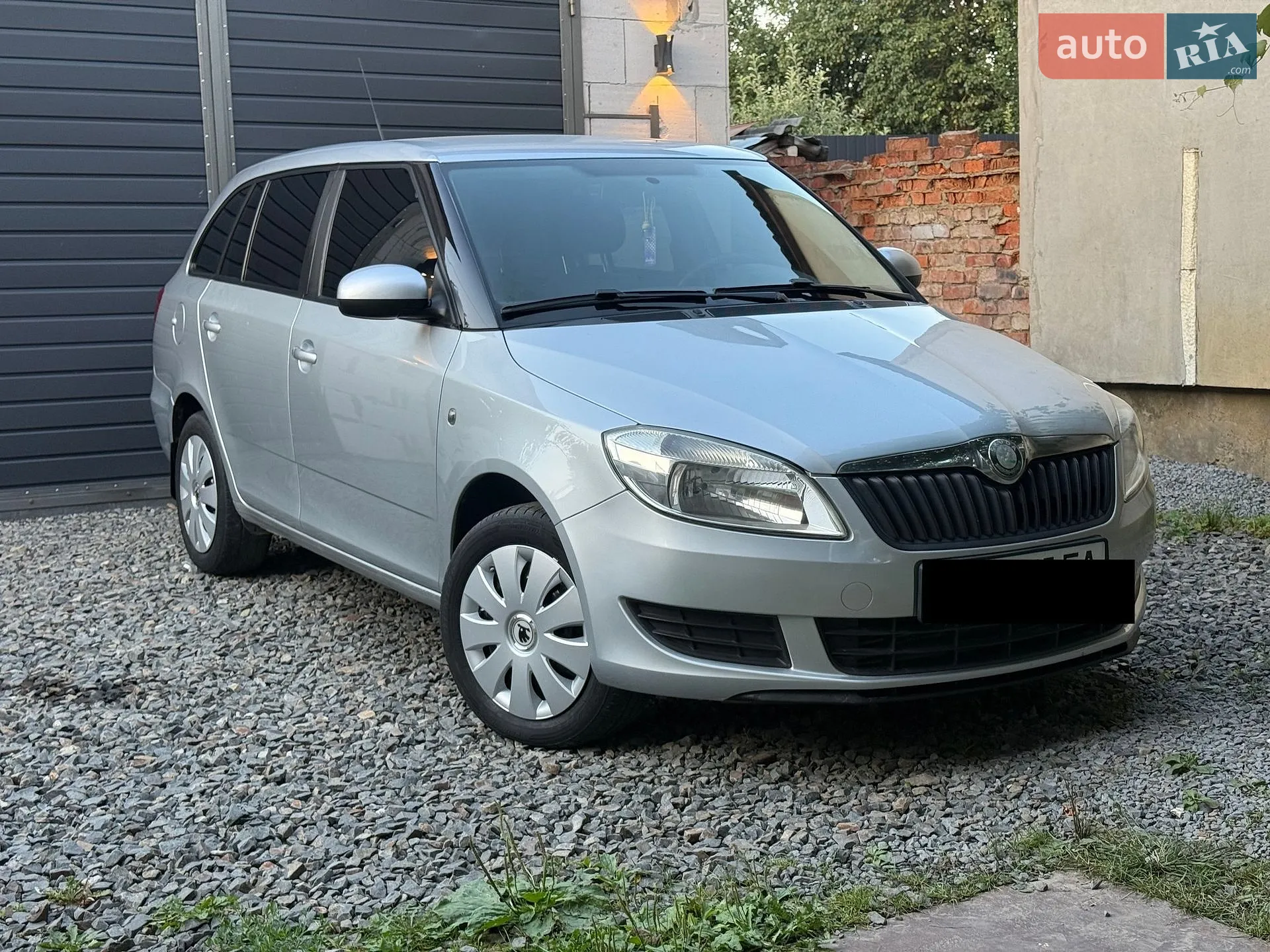 2010 Skoda Fabia - мініатюра 4