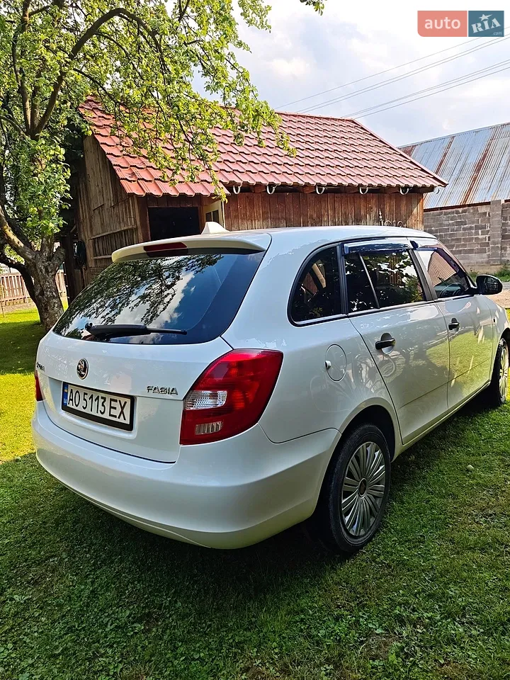 2014 Skoda Fabia - мініатюра 16
