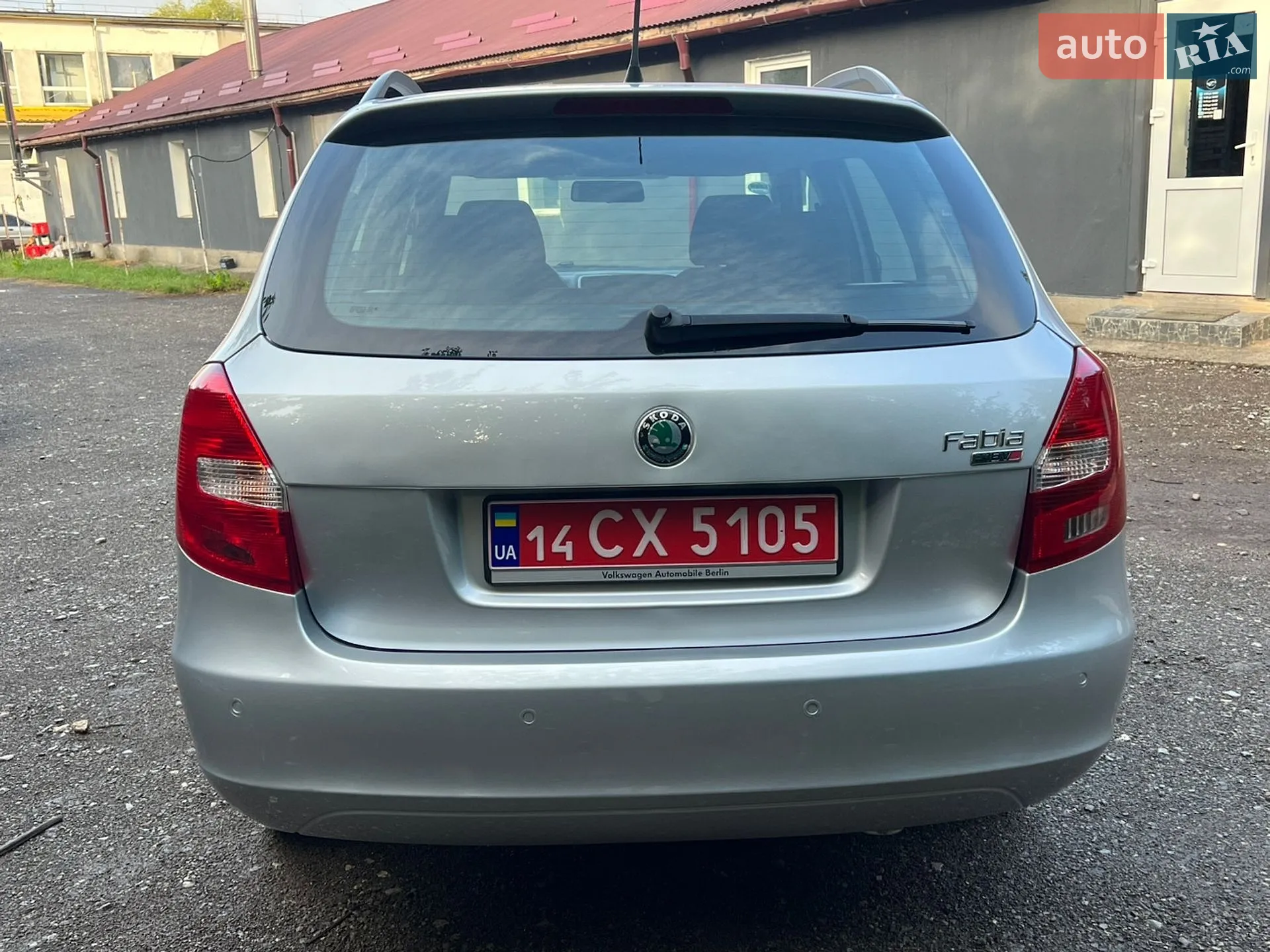 2010 Skoda Fabia - мініатюра 28
