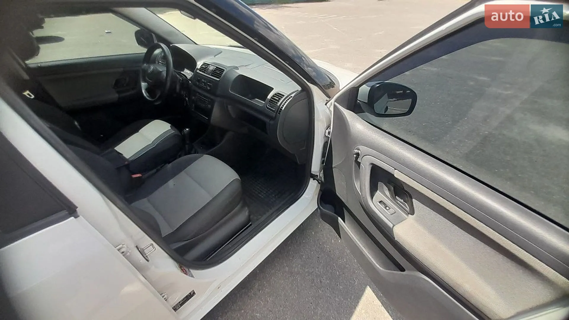 2010 Skoda Fabia - мініатюра 19