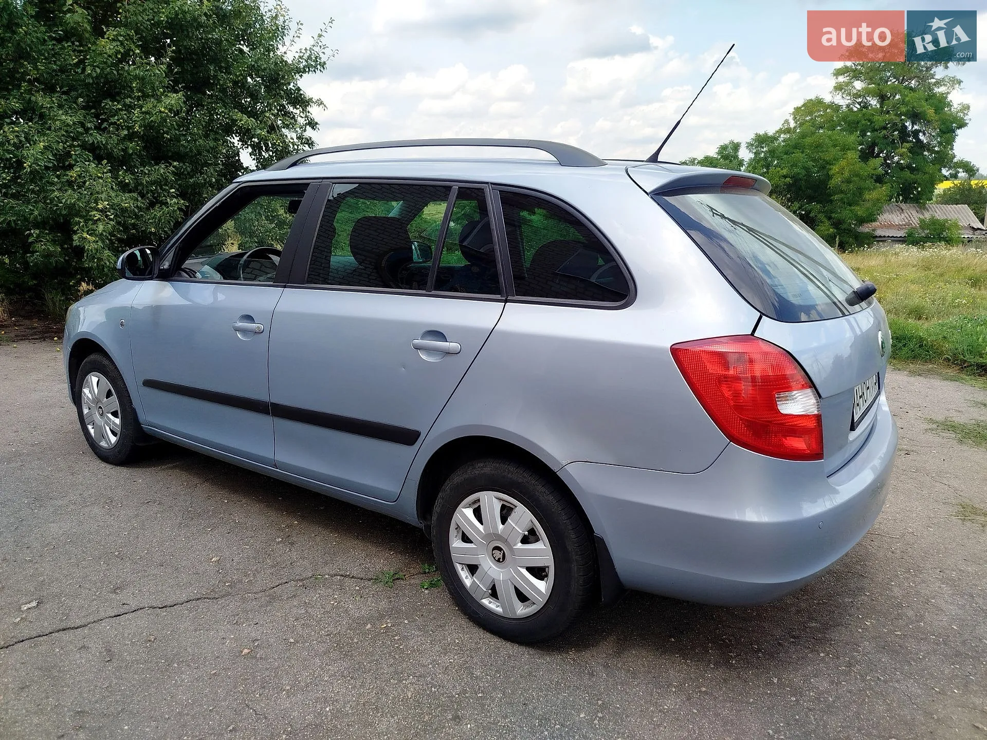 2010 Skoda Fabia - мініатюра 9