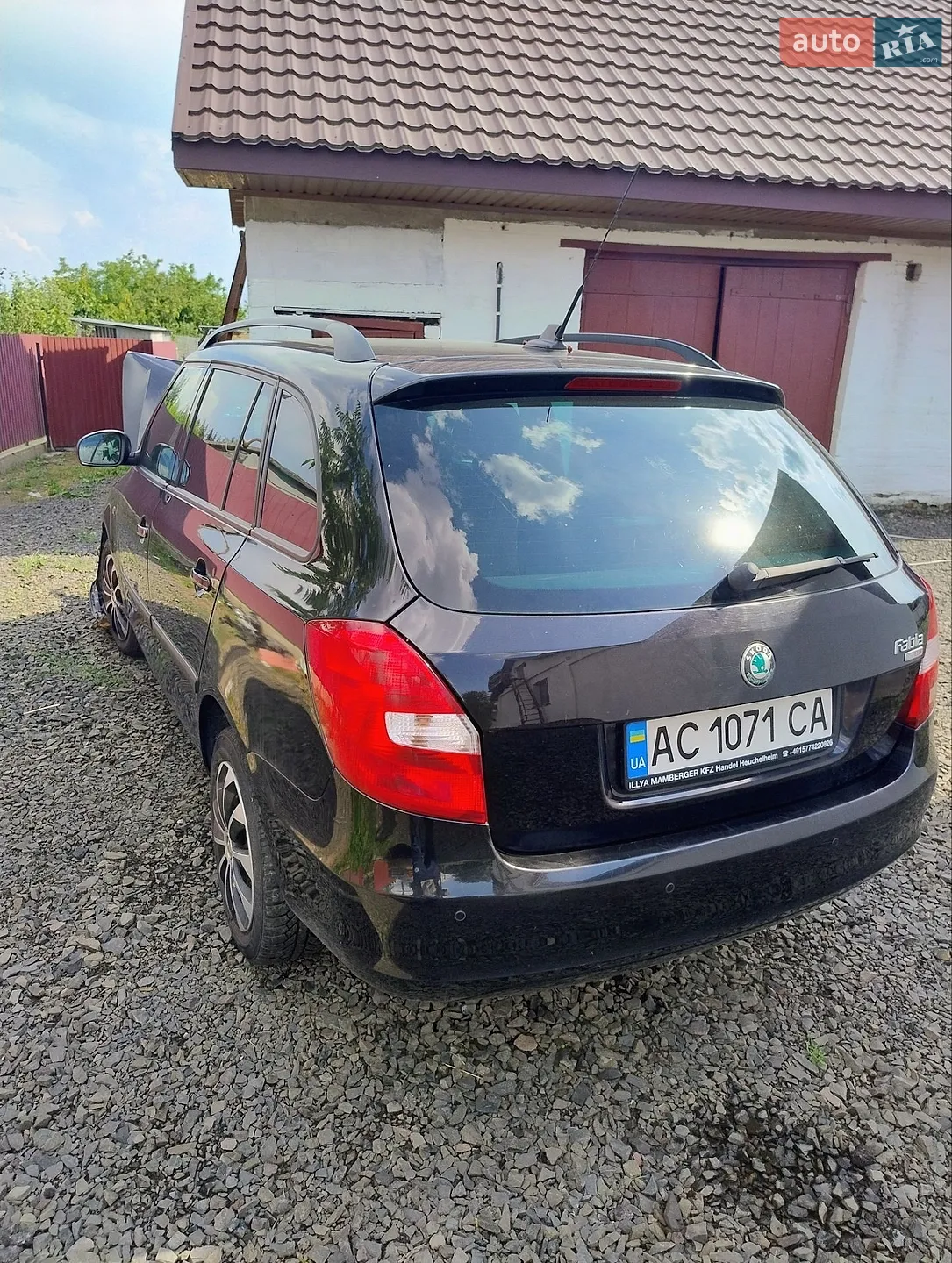 2011 Skoda Fabia - мініатюра 2