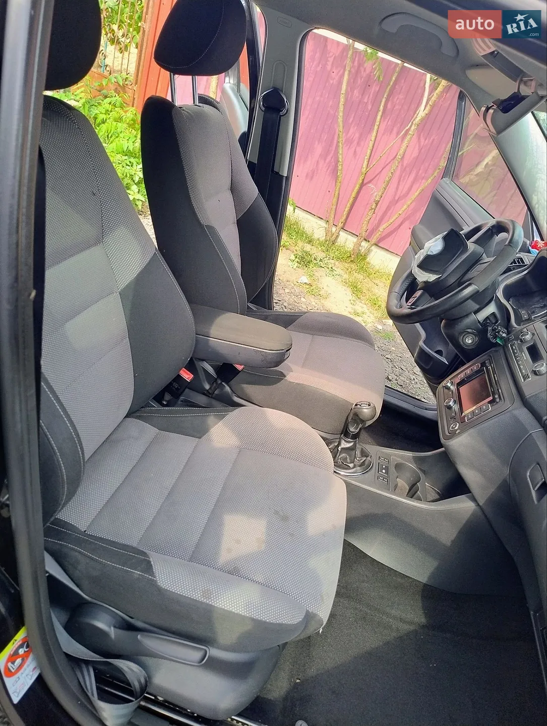 2011 Skoda Fabia - мініатюра 15