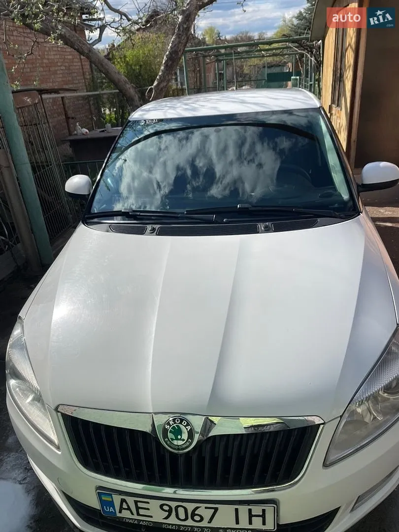 2012 Skoda Fabia - мініатюра 3