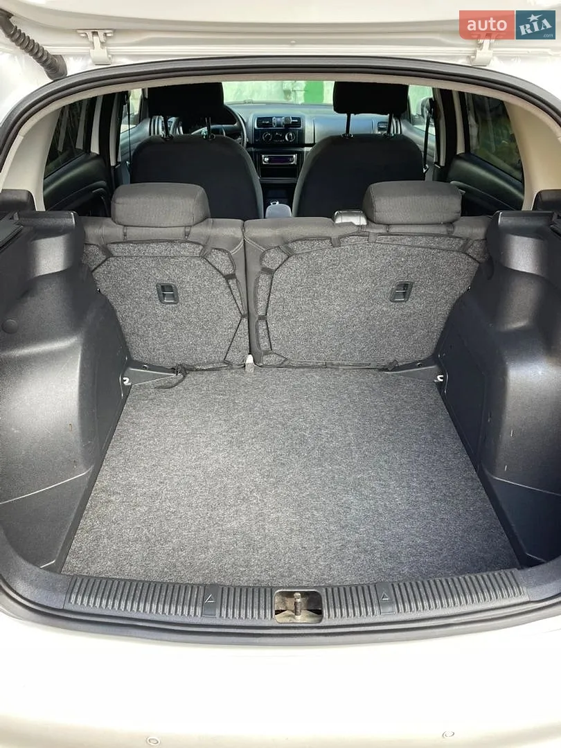 2012 Skoda Fabia - мініатюра 4