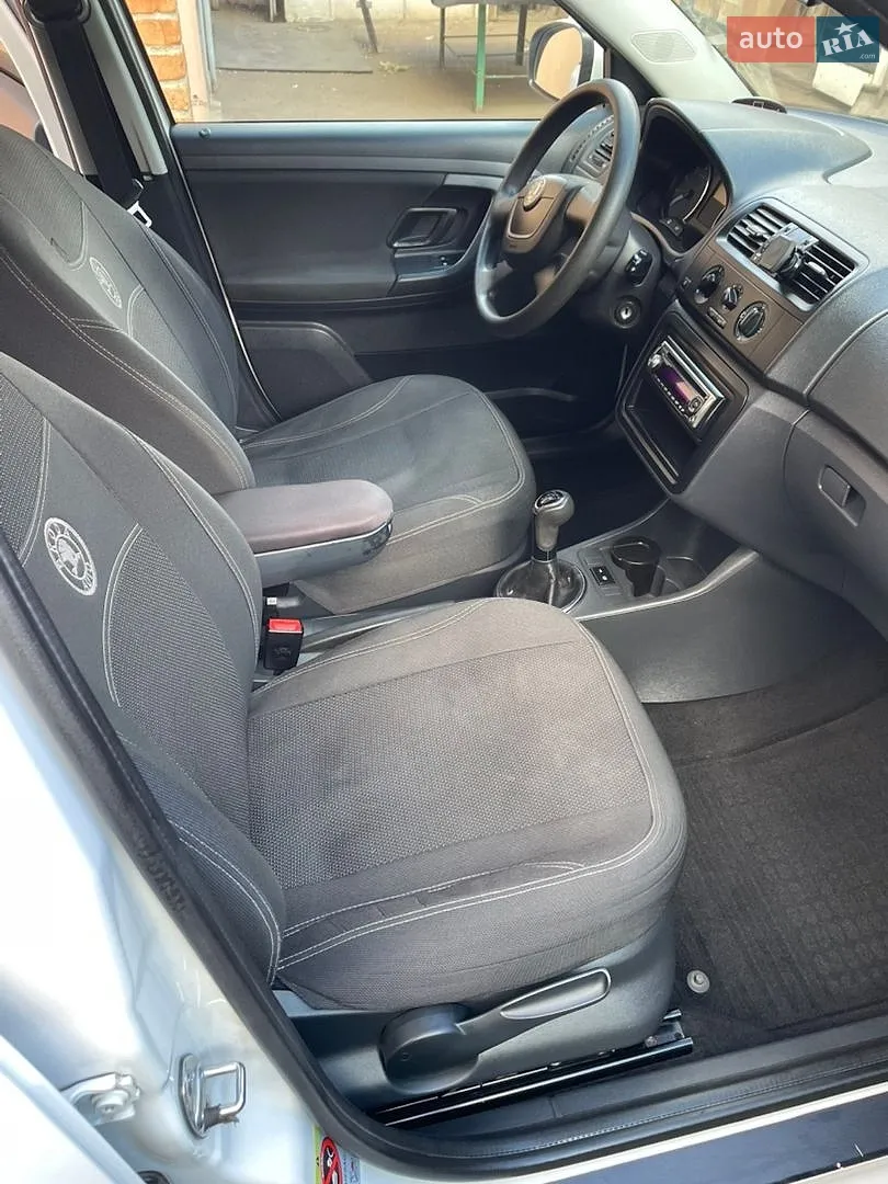 2012 Skoda Fabia - мініатюра 7