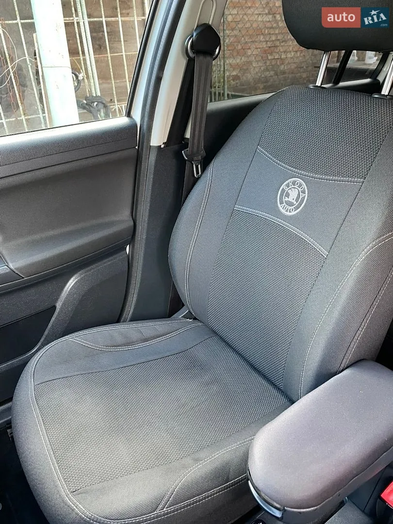 2012 Skoda Fabia - мініатюра 10