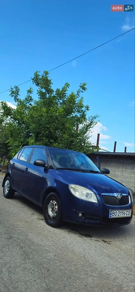 2011 Skoda Fabia - мініатюра 6