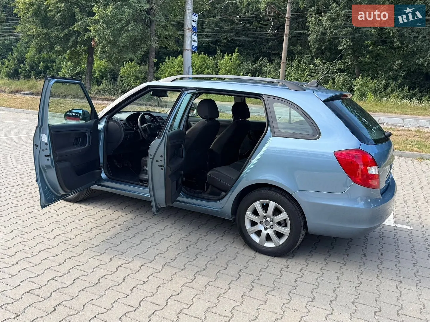 2010 Skoda Fabia - мініатюра 17