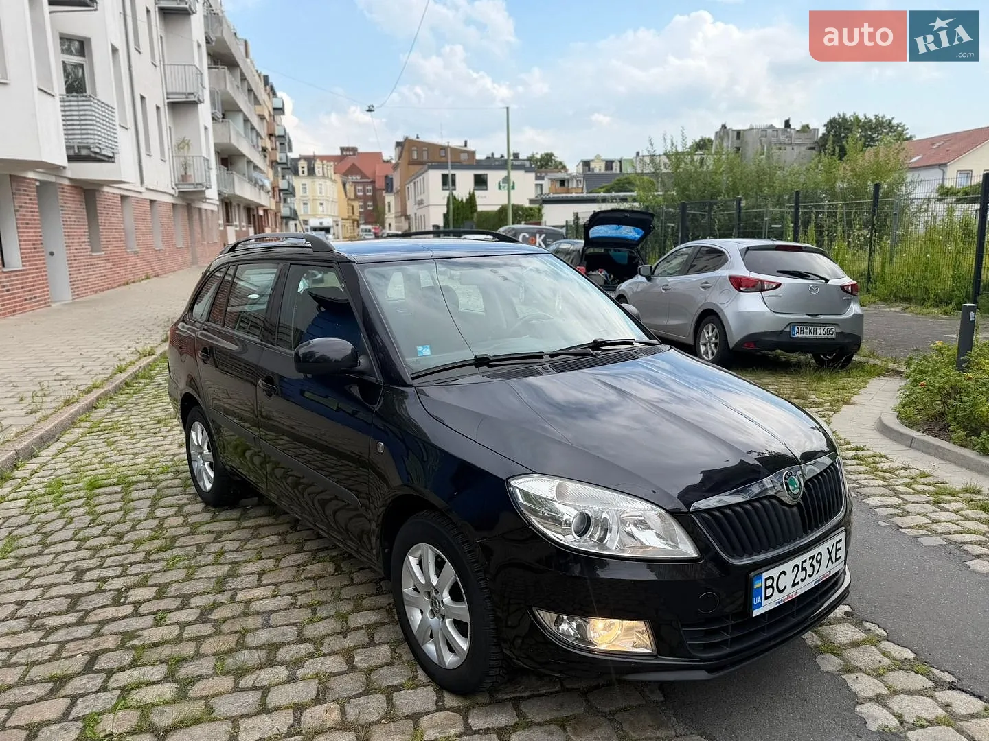 2011 Skoda Fabia - мініатюра 3