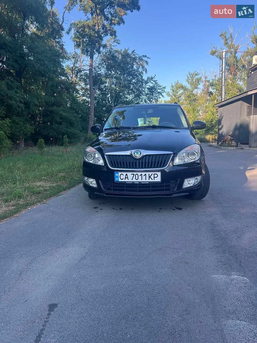 2011 Skoda Fabia - мініатюра 2