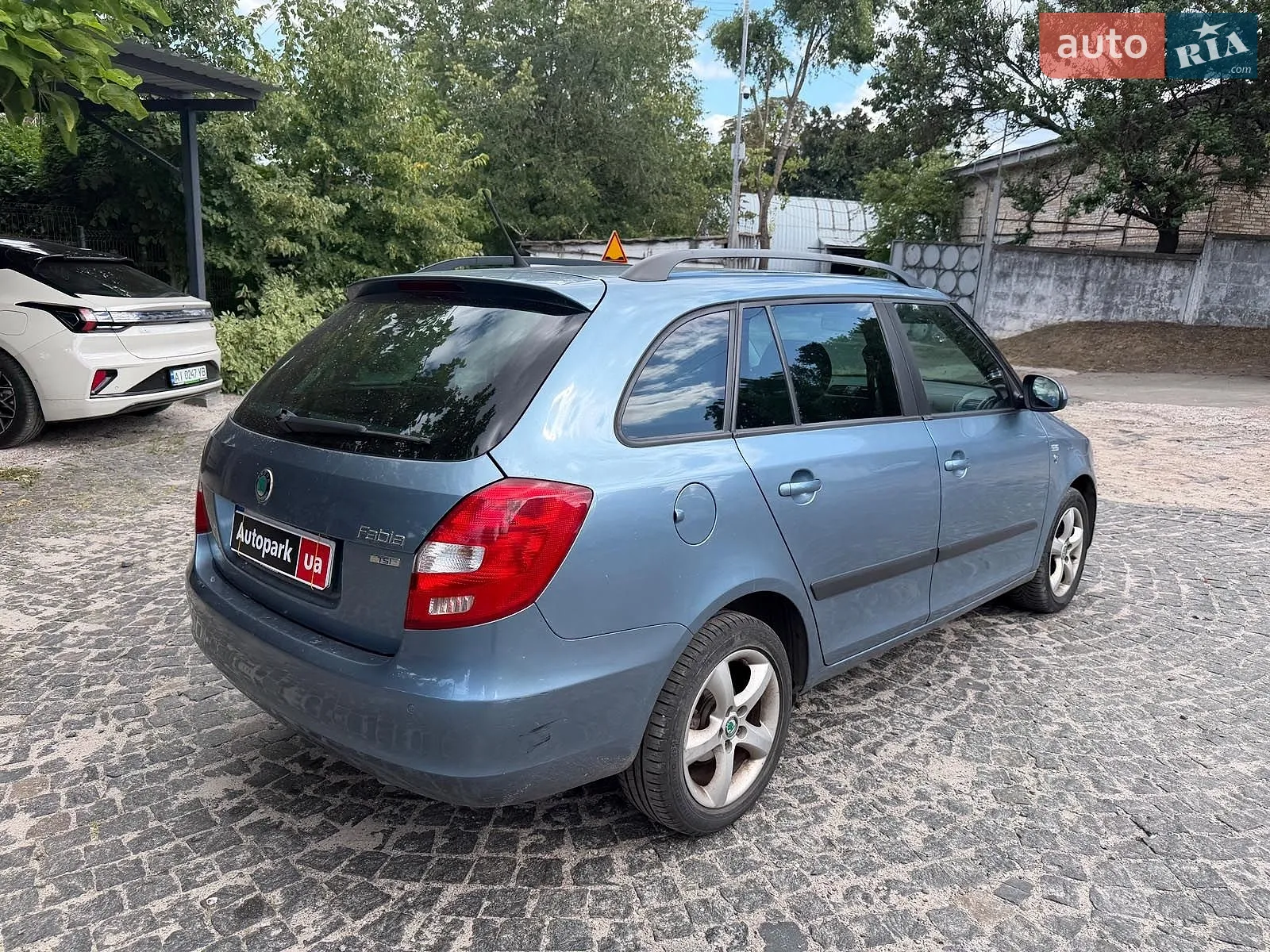 2011 Skoda Fabia - мініатюра 5