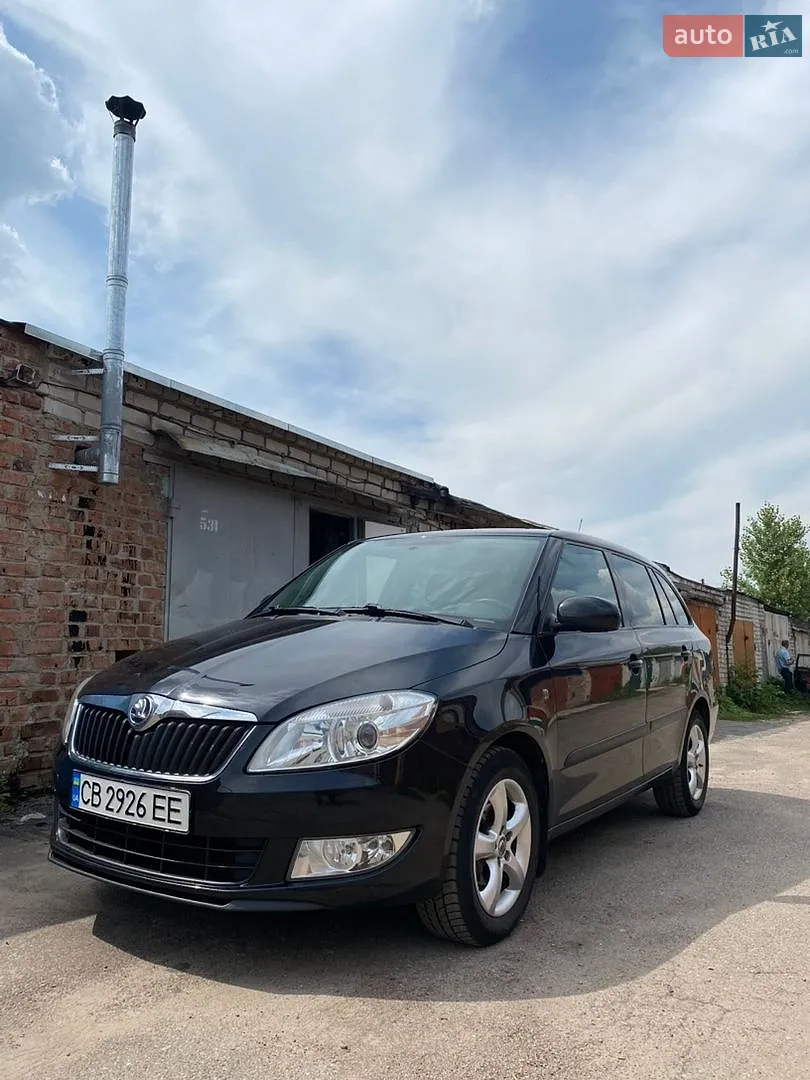 2011 Skoda Fabia - мініатюра 3