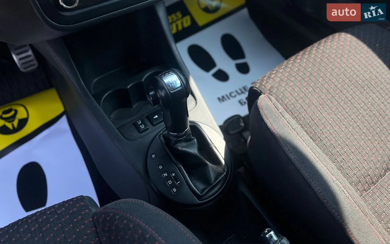 2010 Skoda Fabia - мініатюра 21