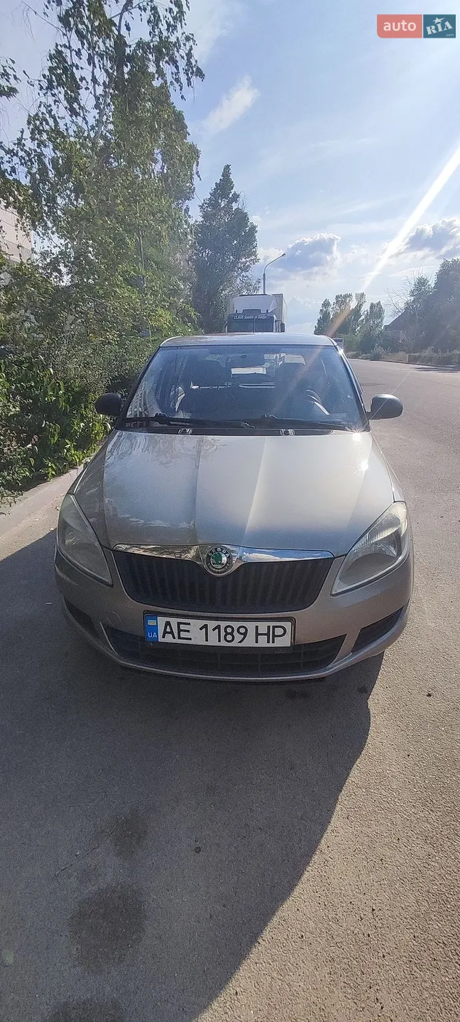 2012 Skoda Fabia - мініатюра 12