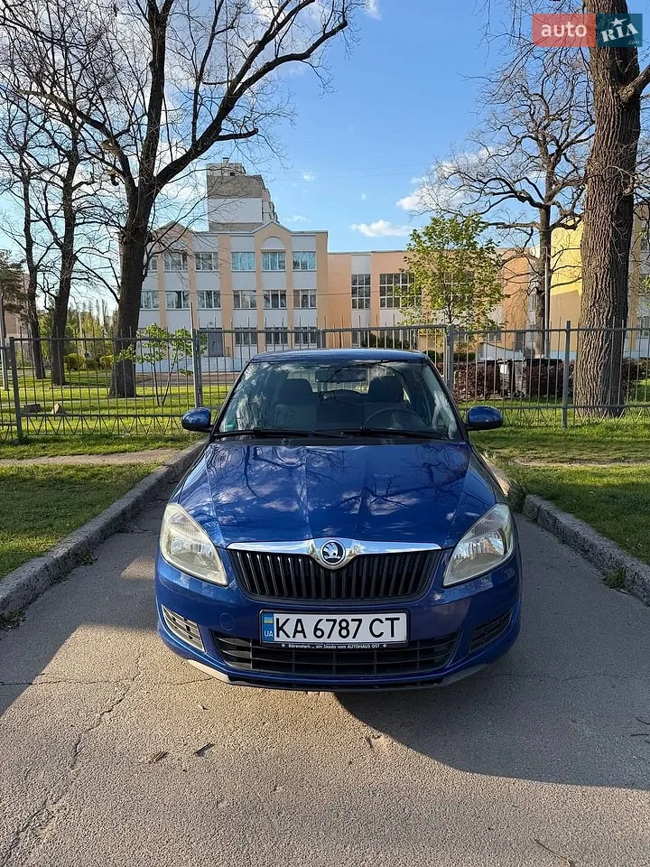2012 Skoda Fabia - мініатюра 10