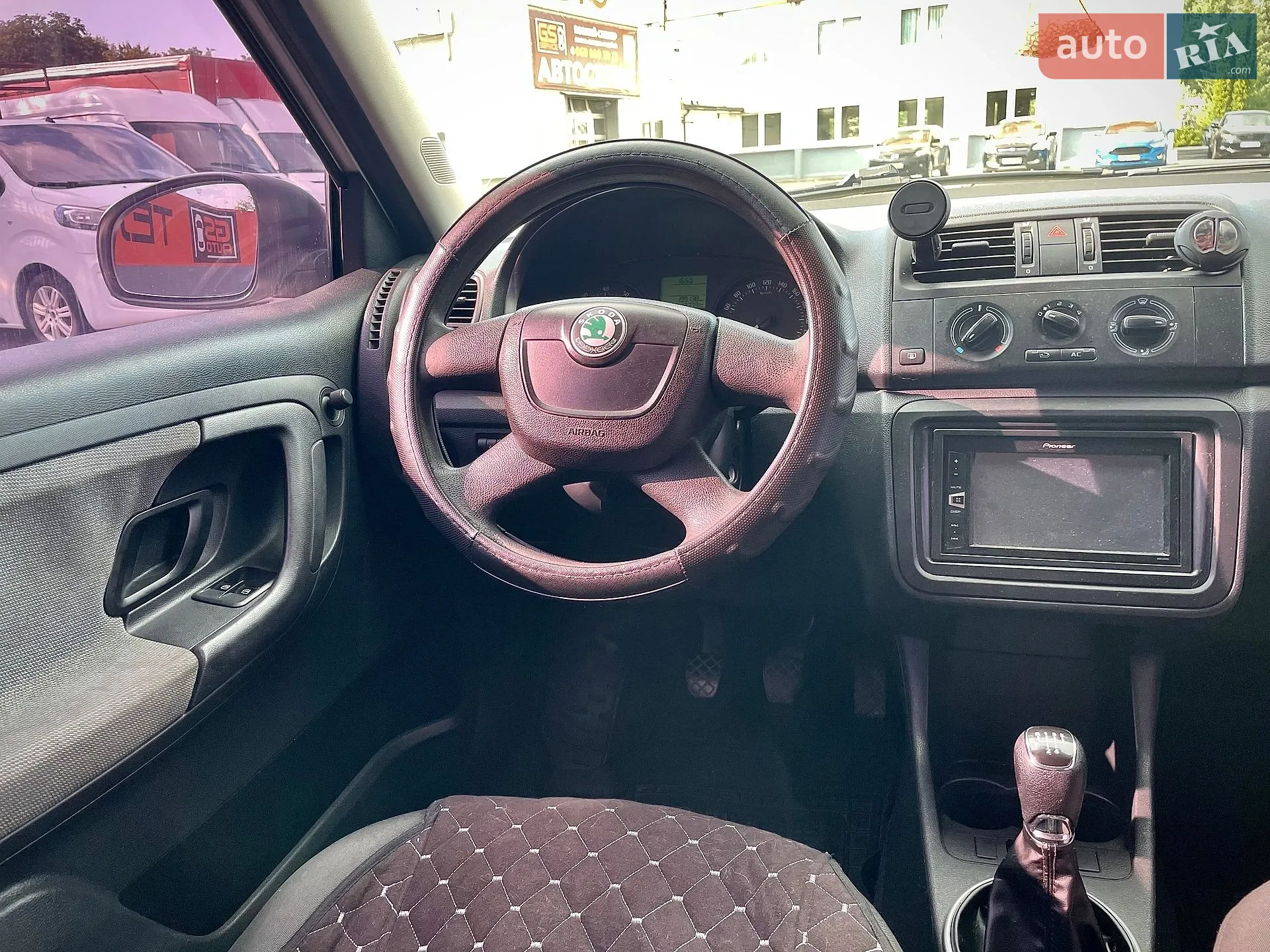 2012 Skoda Fabia - мініатюра 11