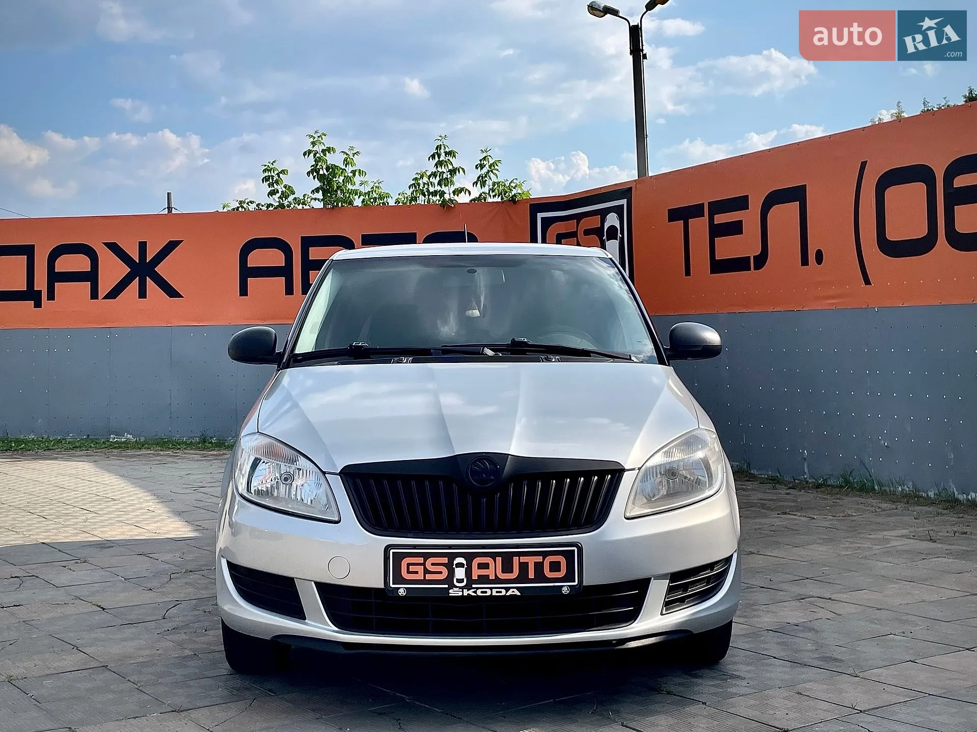2012 Skoda Fabia - мініатюра 2