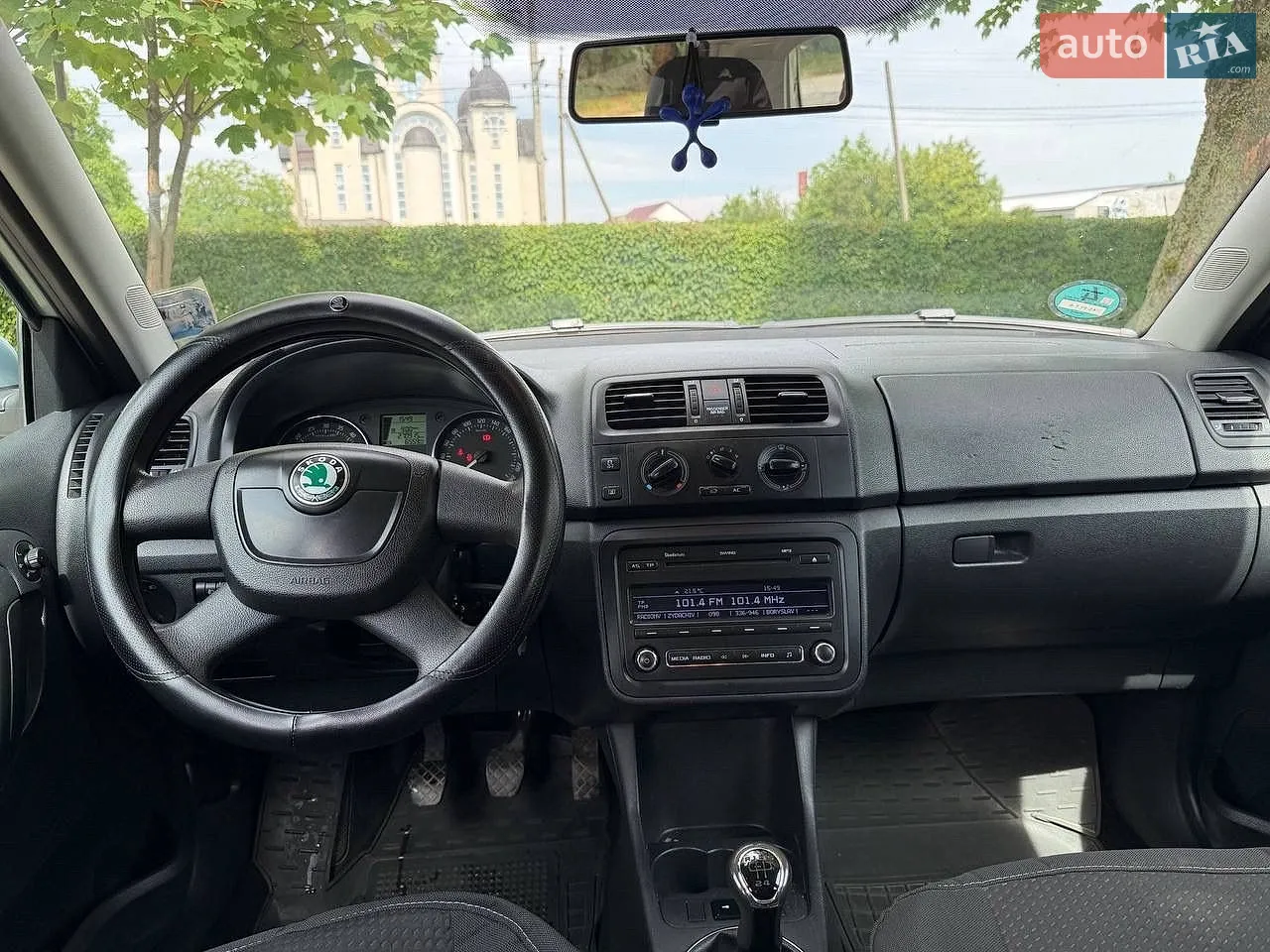 2011 Skoda Fabia - мініатюра 5