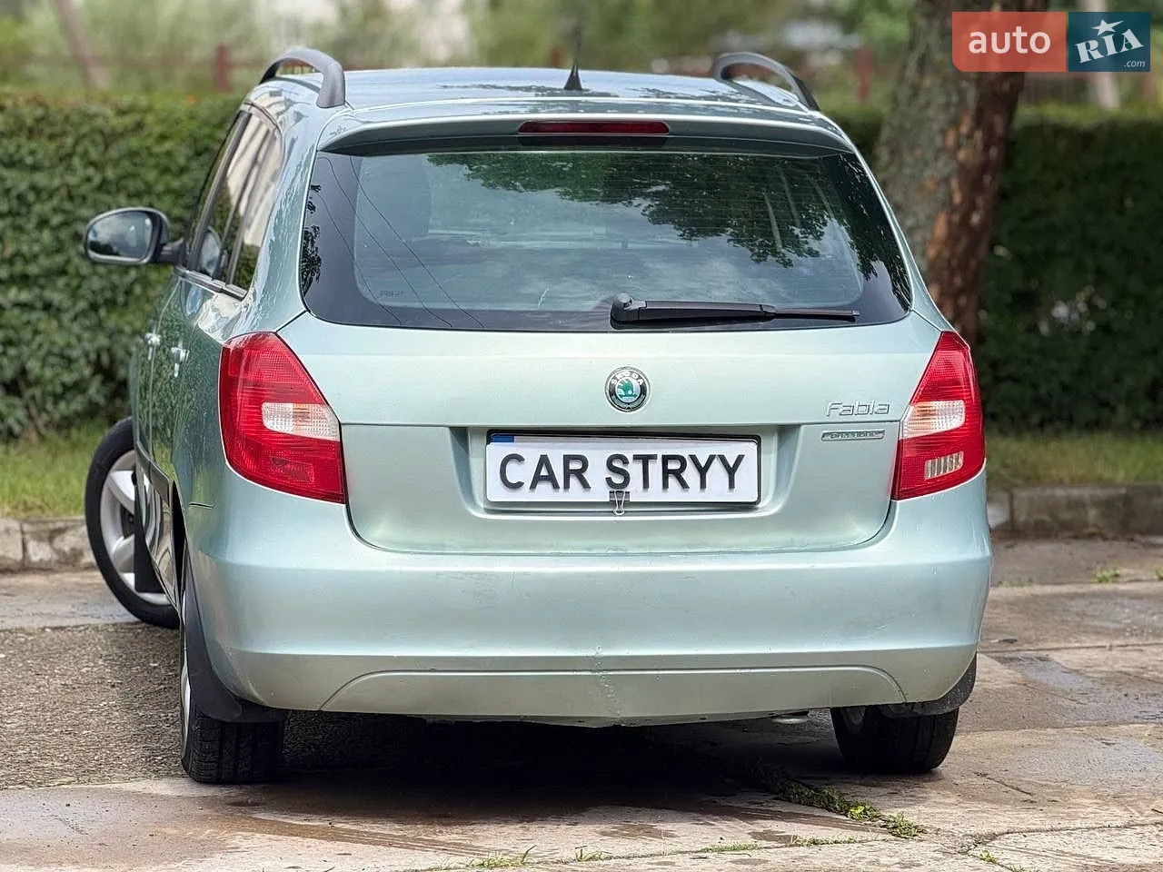2011 Skoda Fabia - мініатюра 13