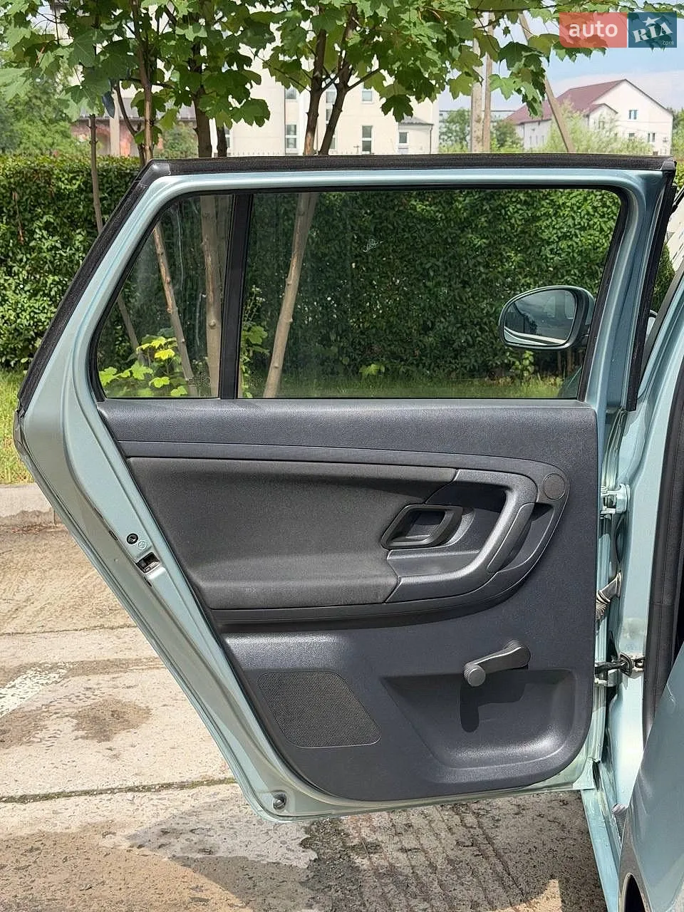 2011 Skoda Fabia - мініатюра 27