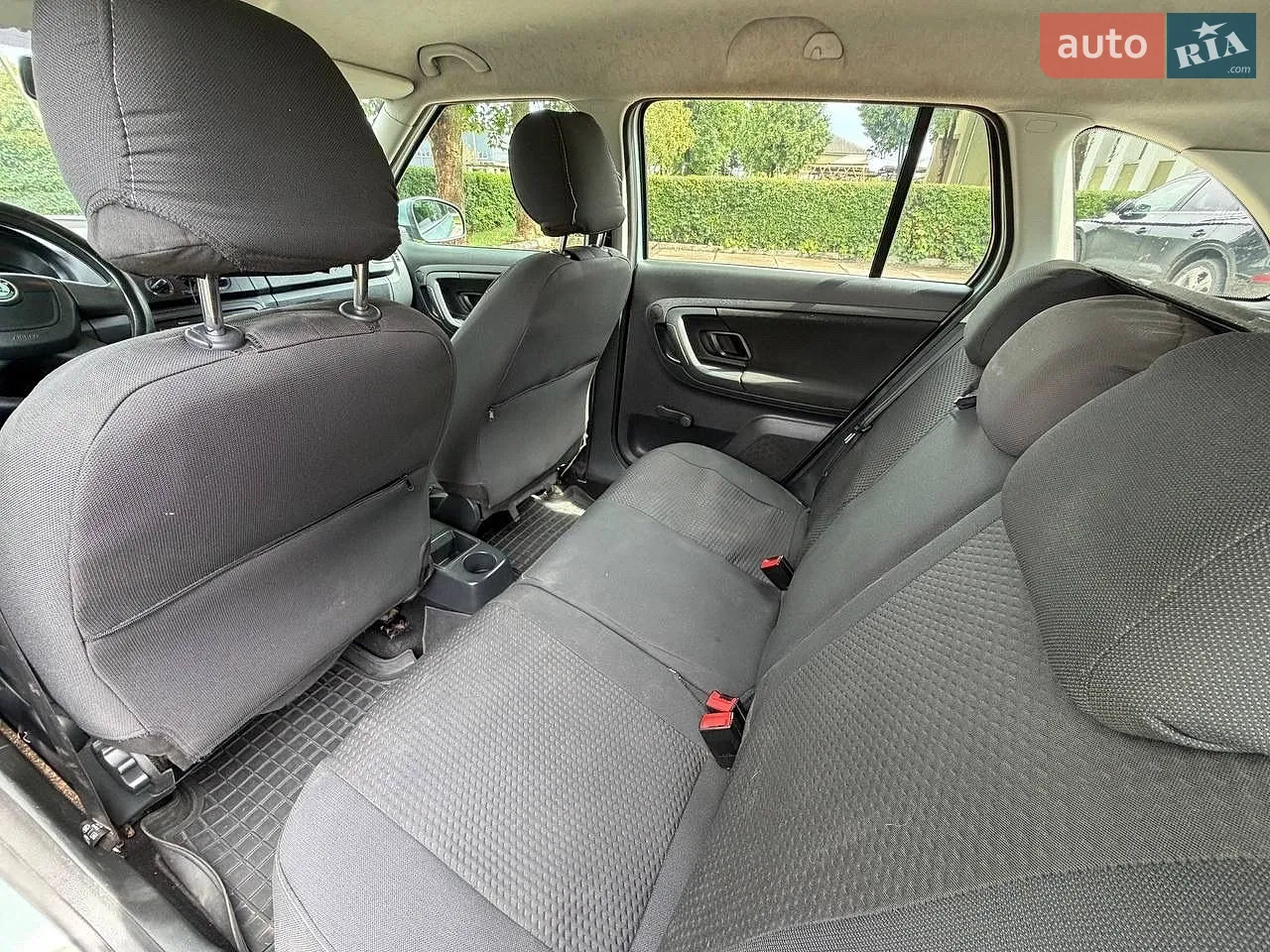 2011 Skoda Fabia - мініатюра 28