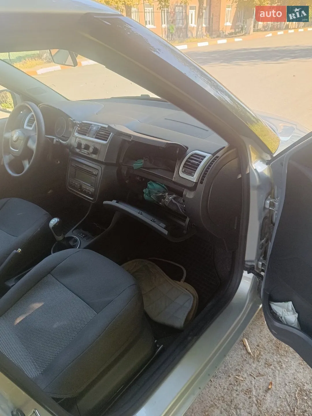 2010 Skoda Fabia - мініатюра 7