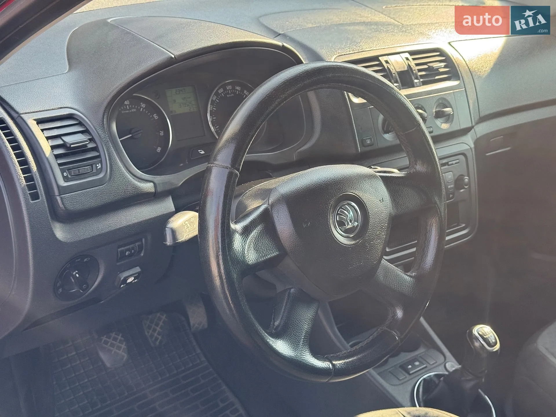 2013 Skoda Fabia - мініатюра 12