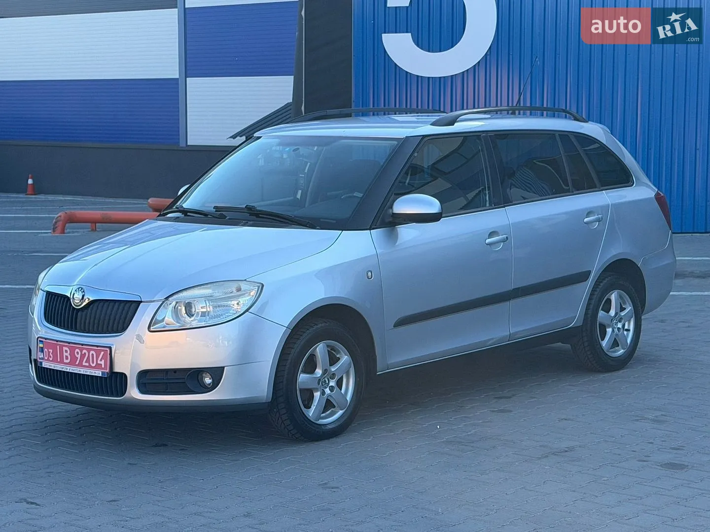 2010 Skoda Fabia - мініатюра 5