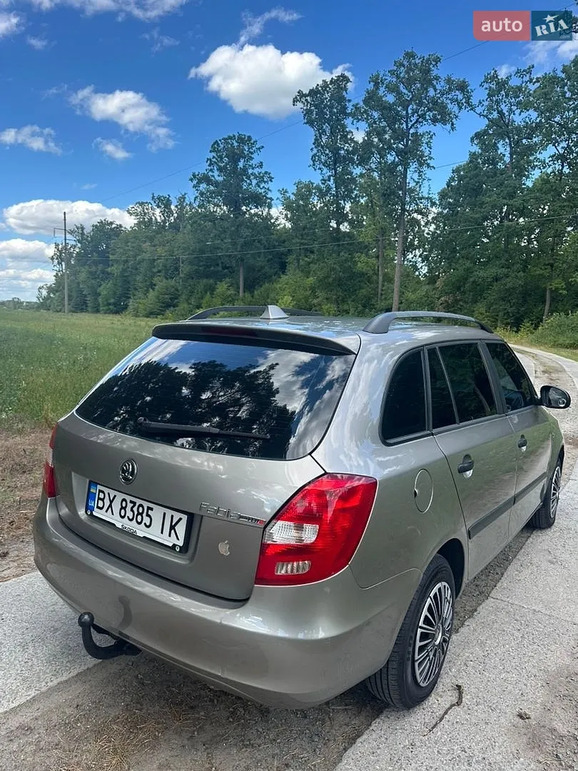 2012 Skoda Fabia - мініатюра 4
