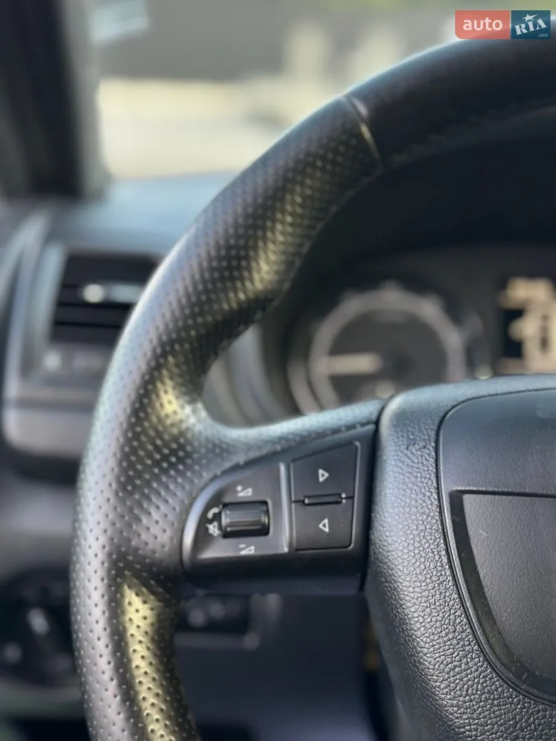 2010 Skoda Fabia - мініатюра 61