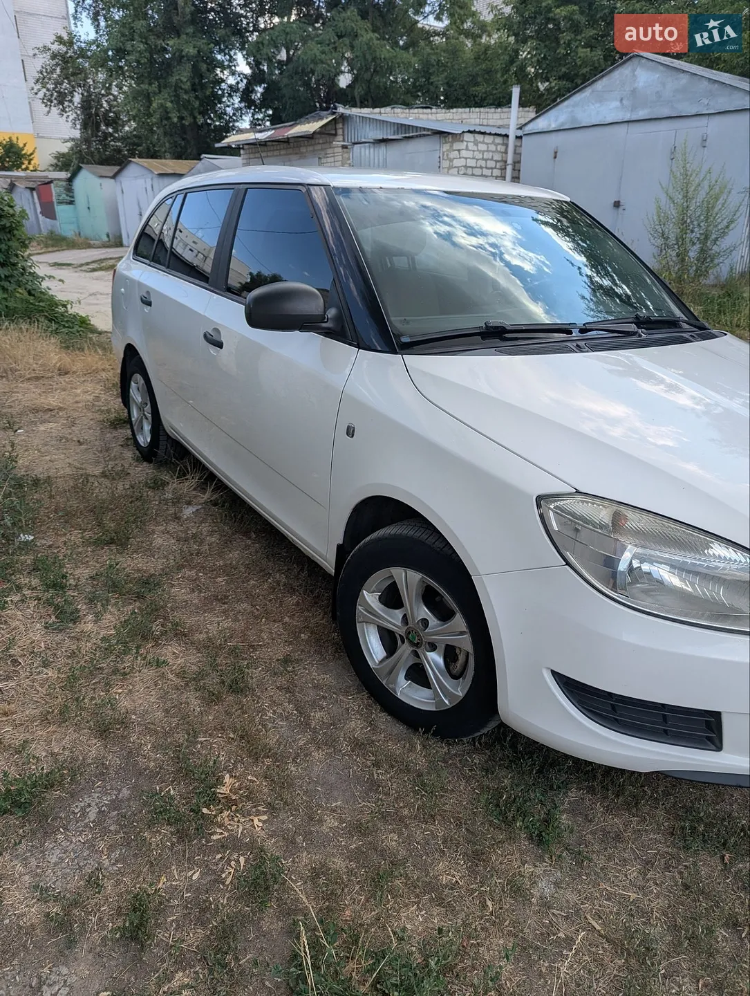 2010 Skoda Fabia - мініатюра 12