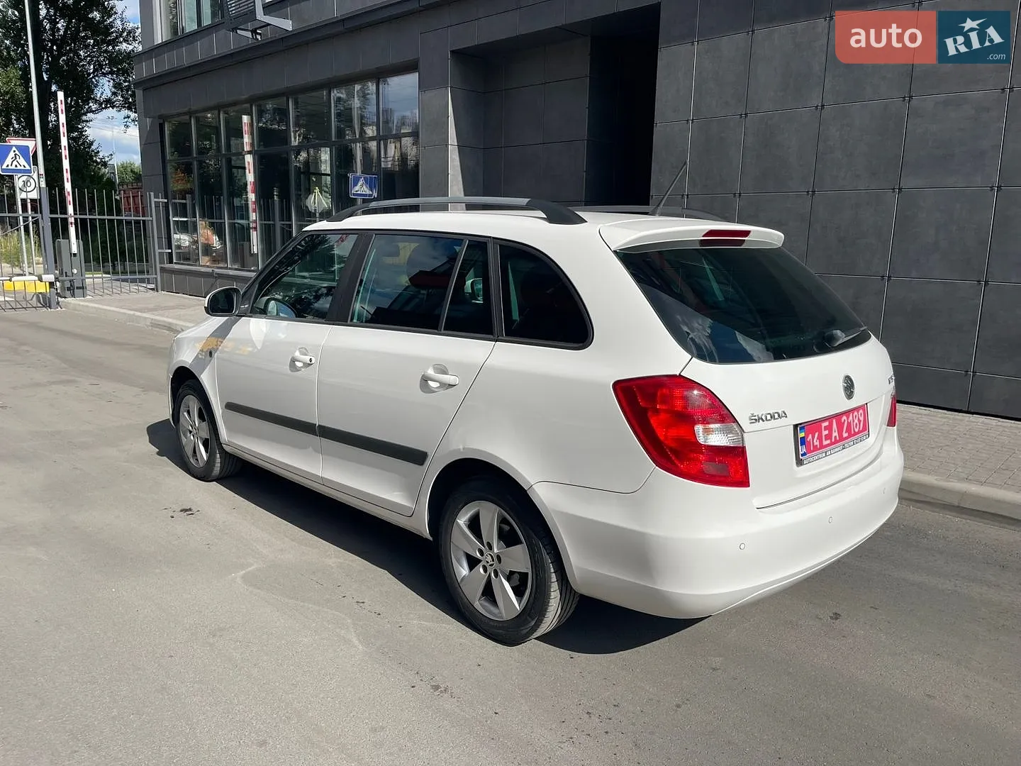 2012 Skoda Fabia - мініатюра 9