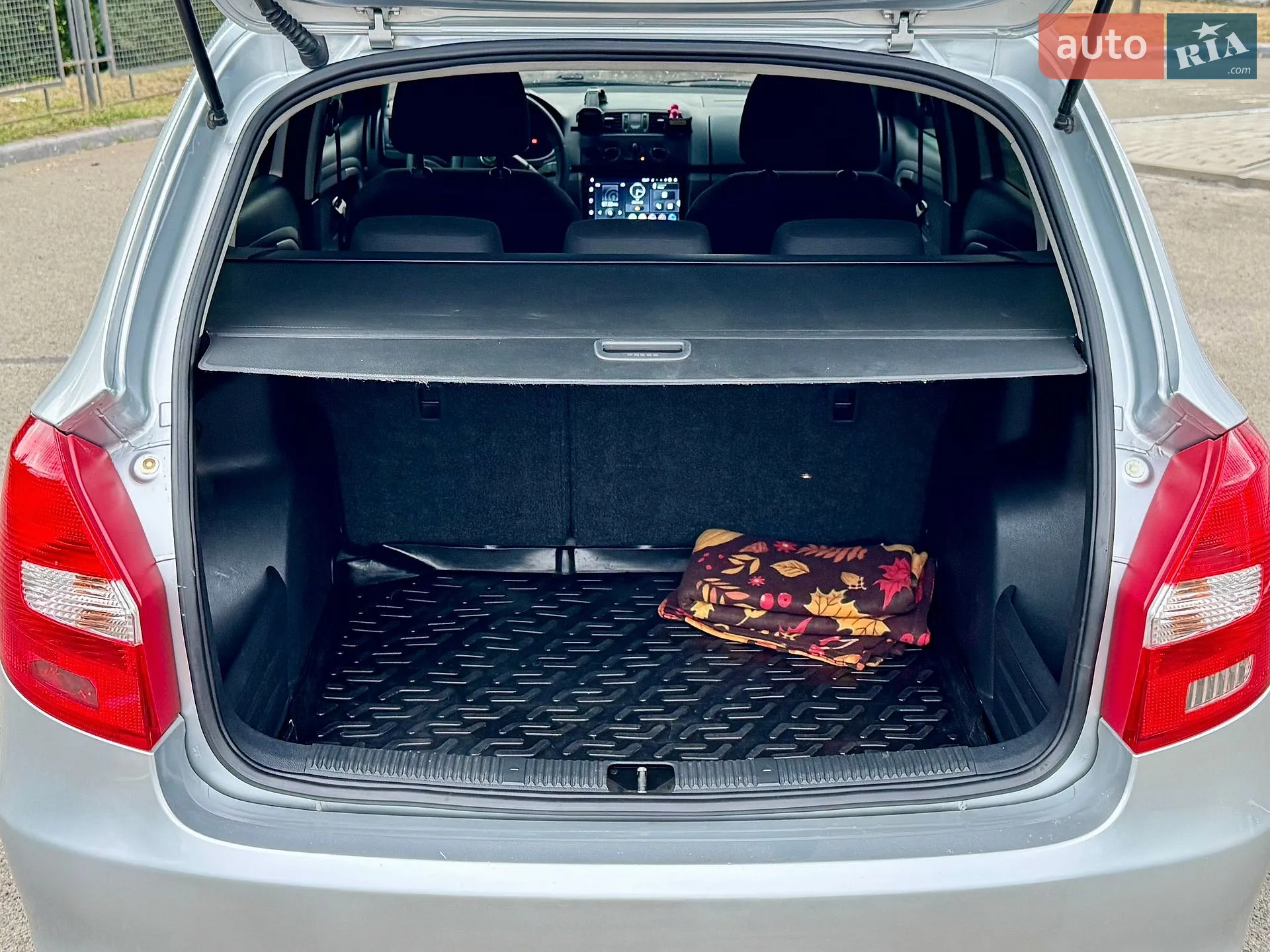 2012 Skoda Fabia - мініатюра 32