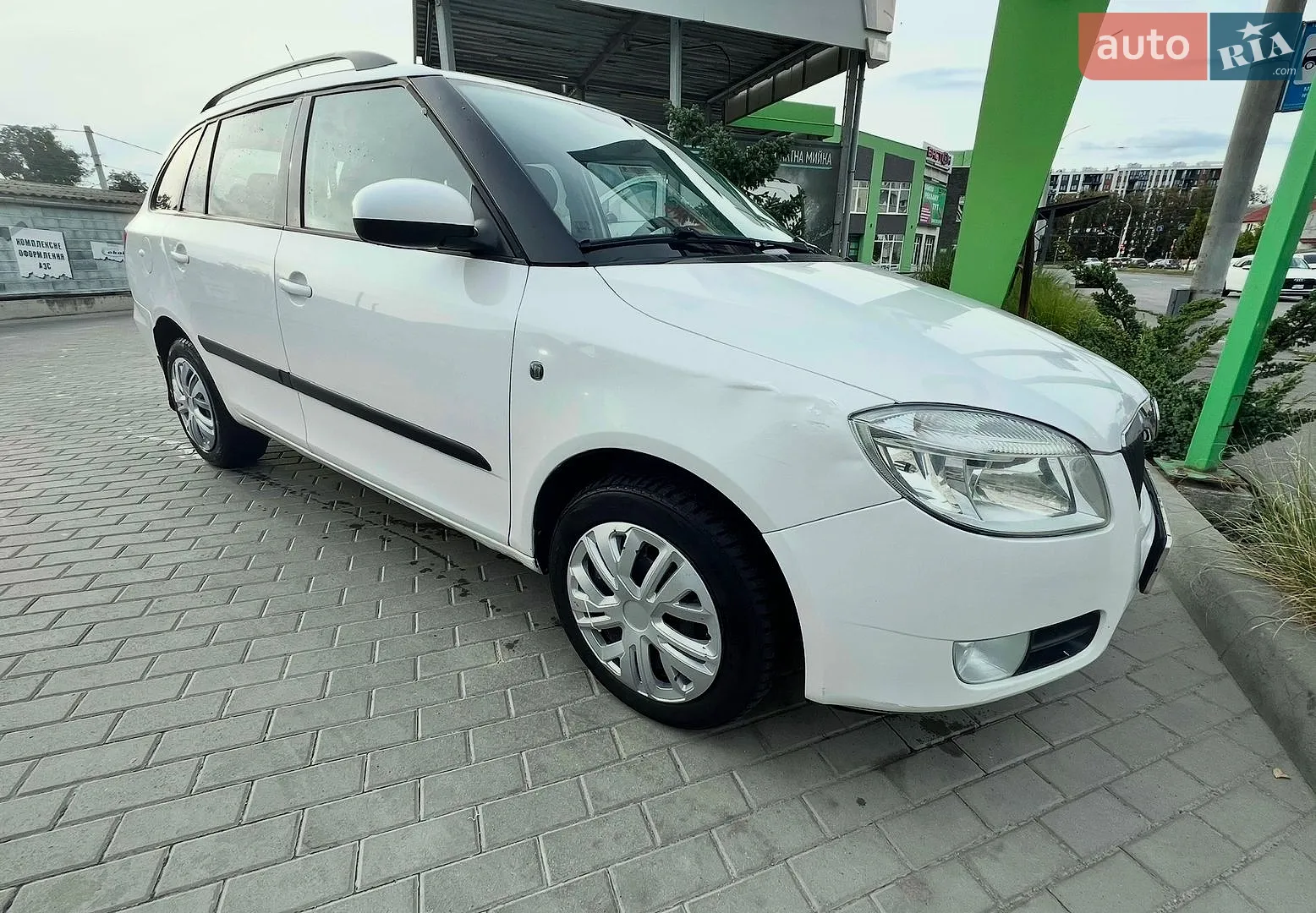 2010 Skoda Fabia - мініатюра 7