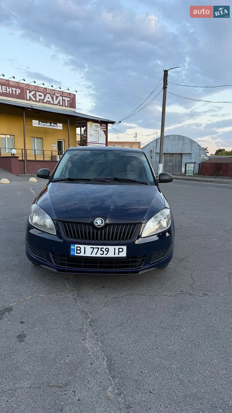 2014 Skoda Fabia - мініатюра 2