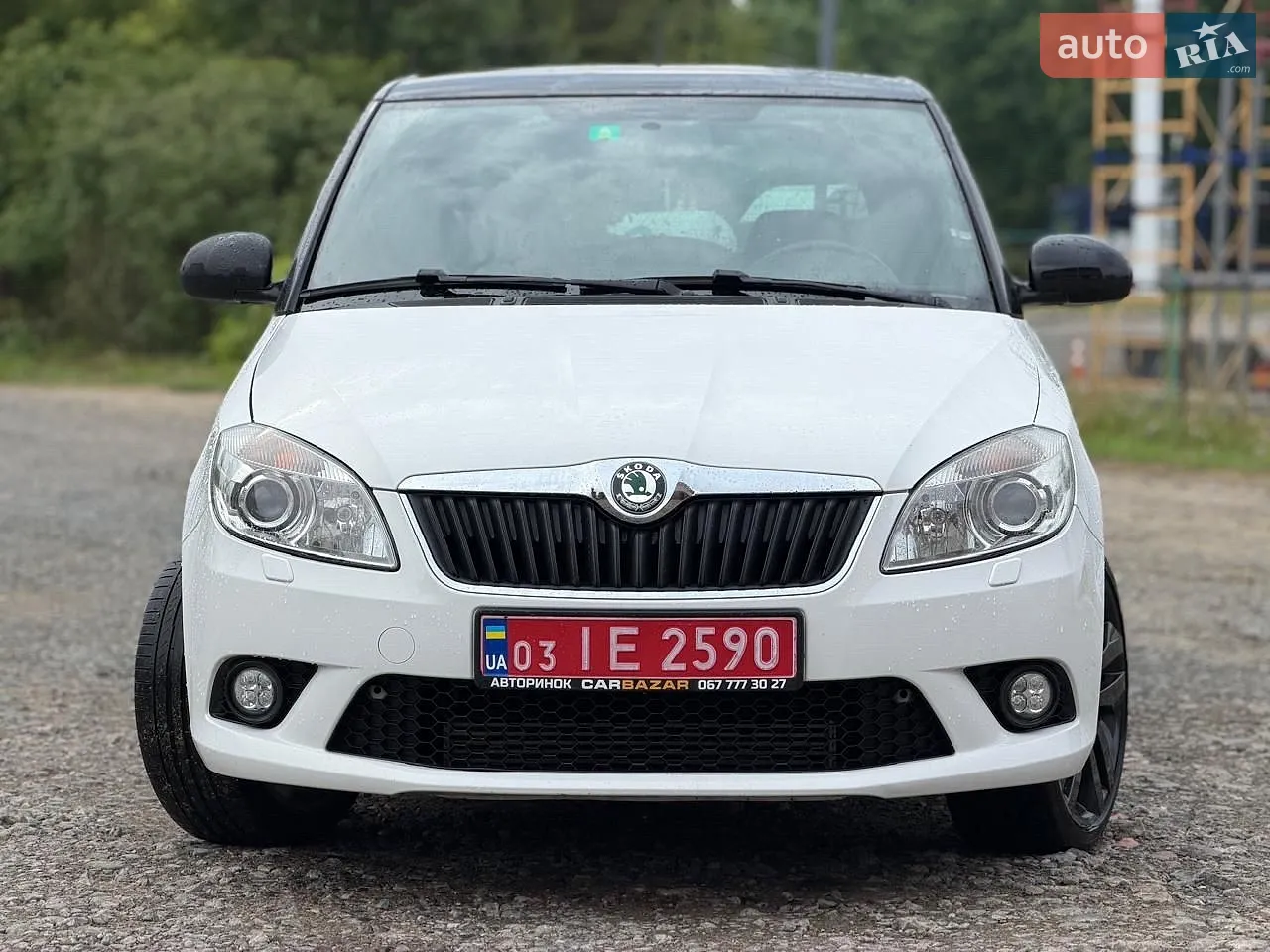 2011 Skoda Fabia - мініатюра 10