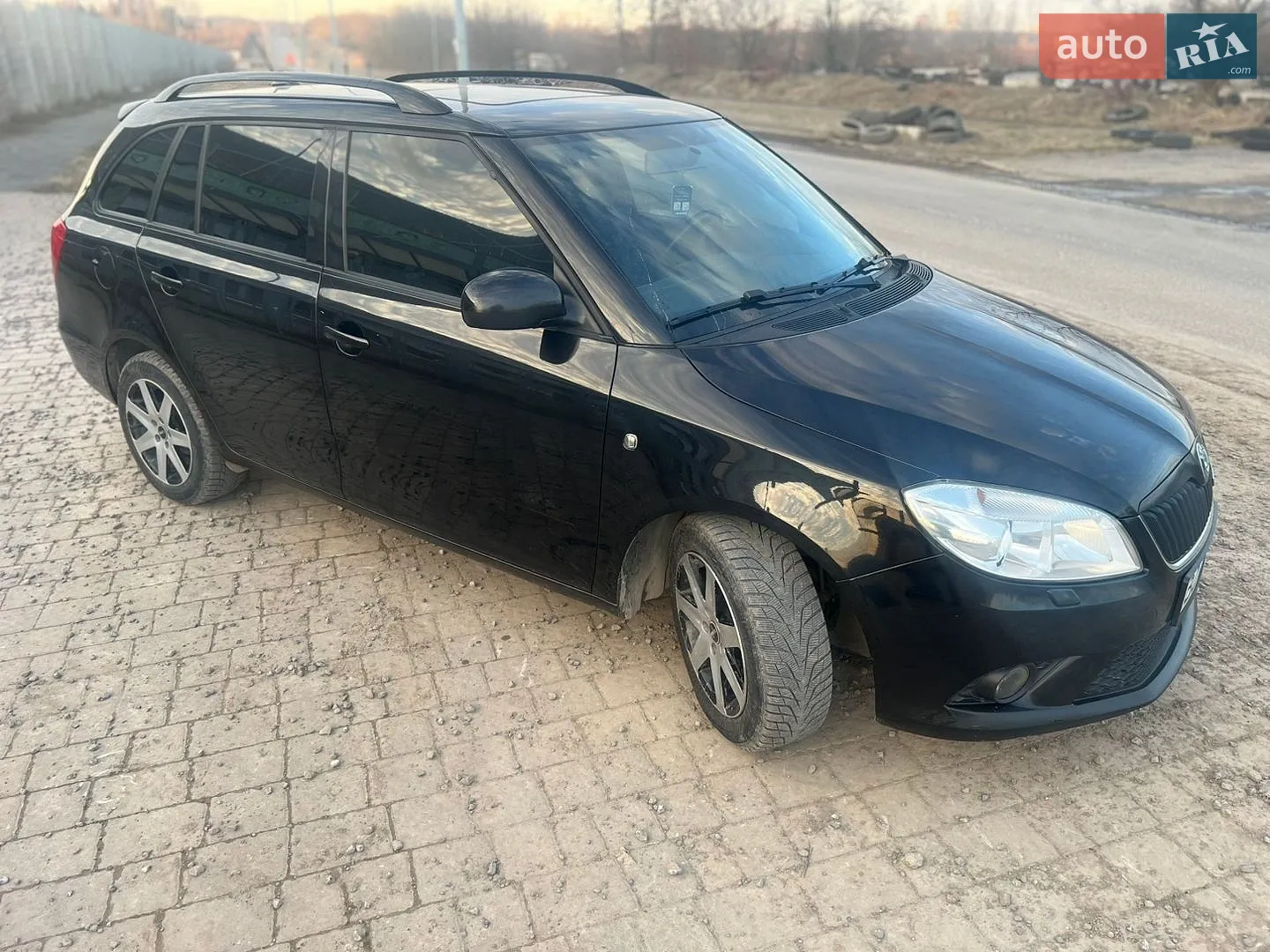 2011 Skoda Fabia - мініатюра 7