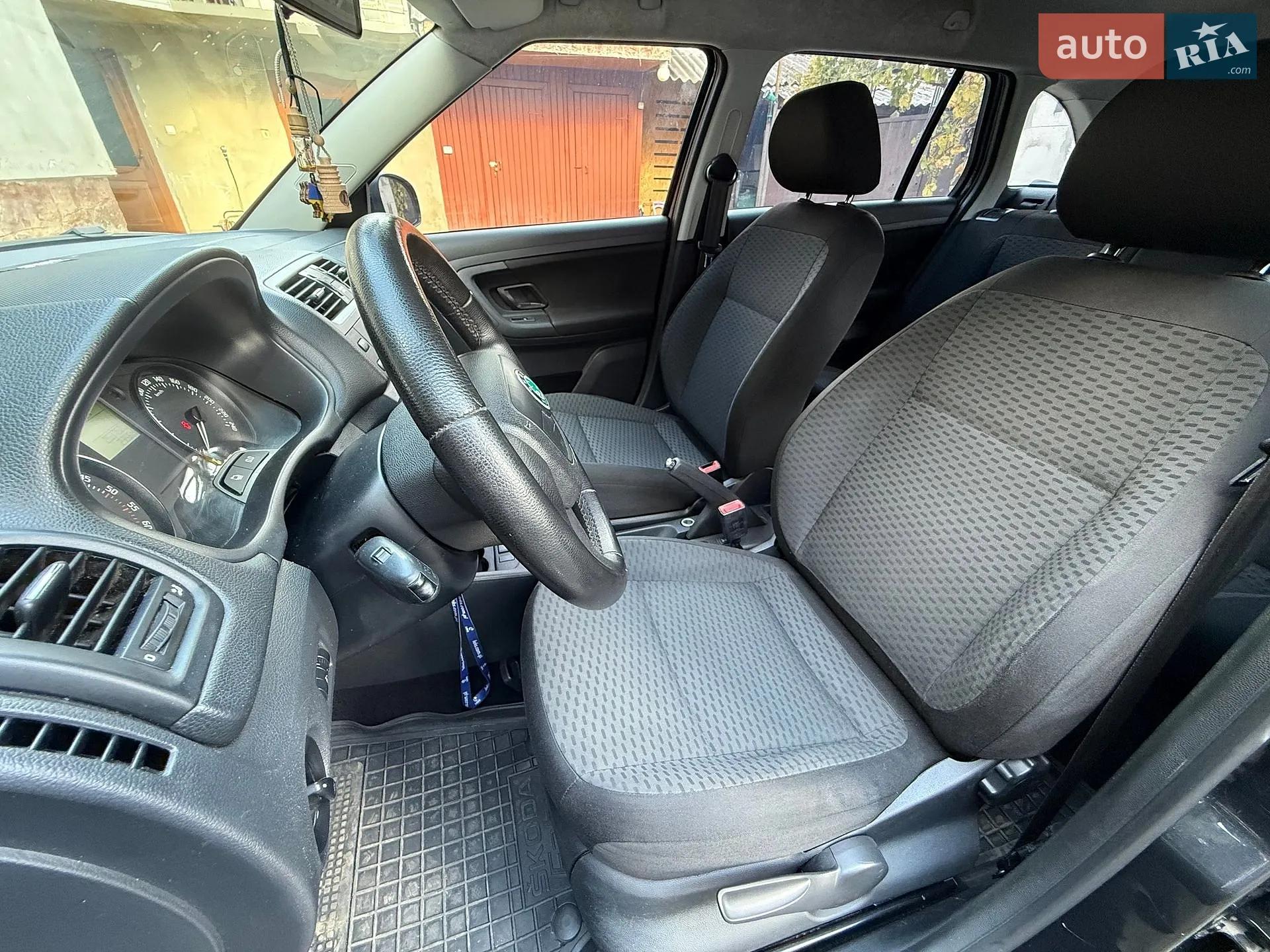 2010 Skoda Fabia - мініатюра 13