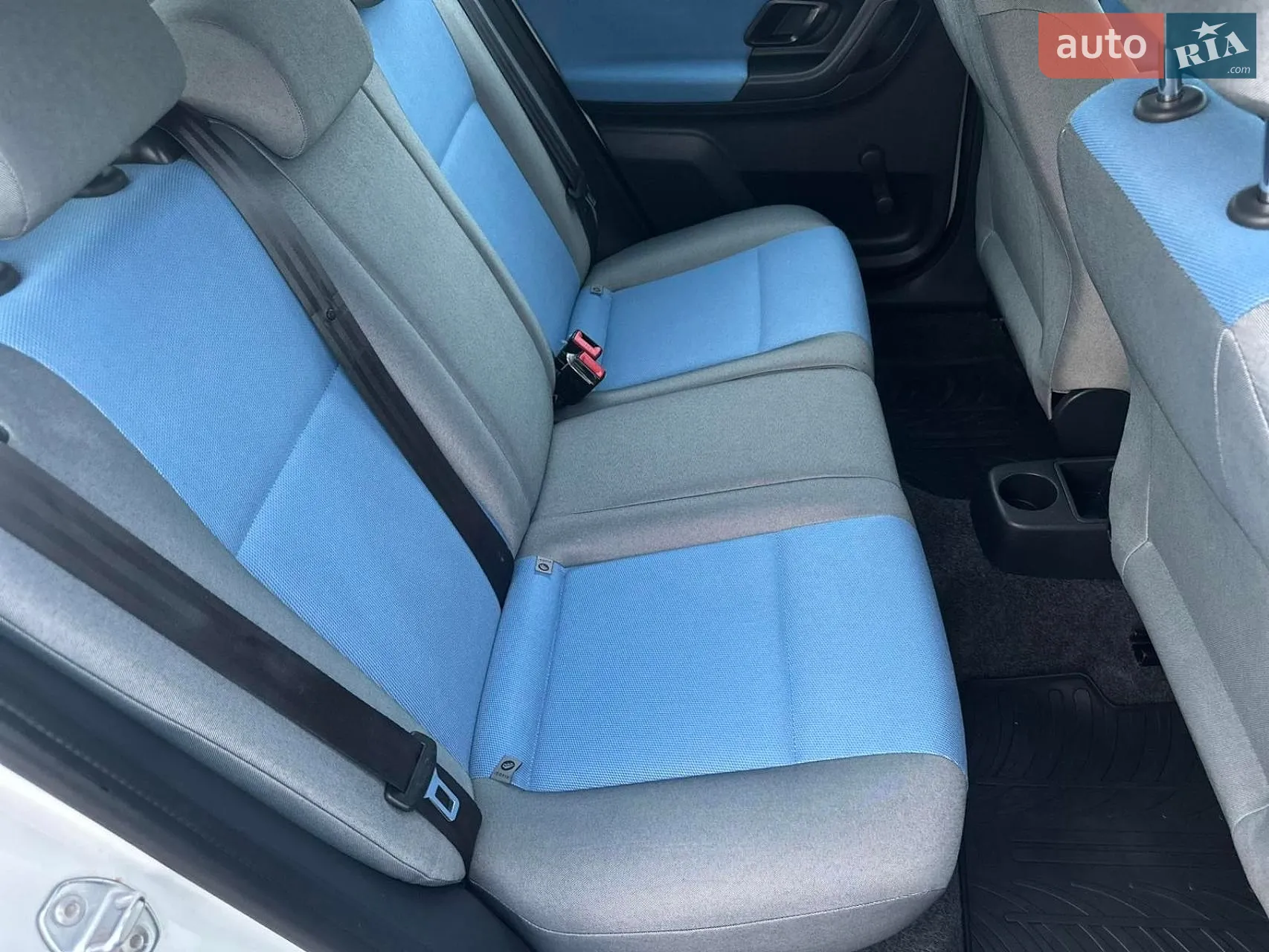 2012 Skoda Fabia - мініатюра 25