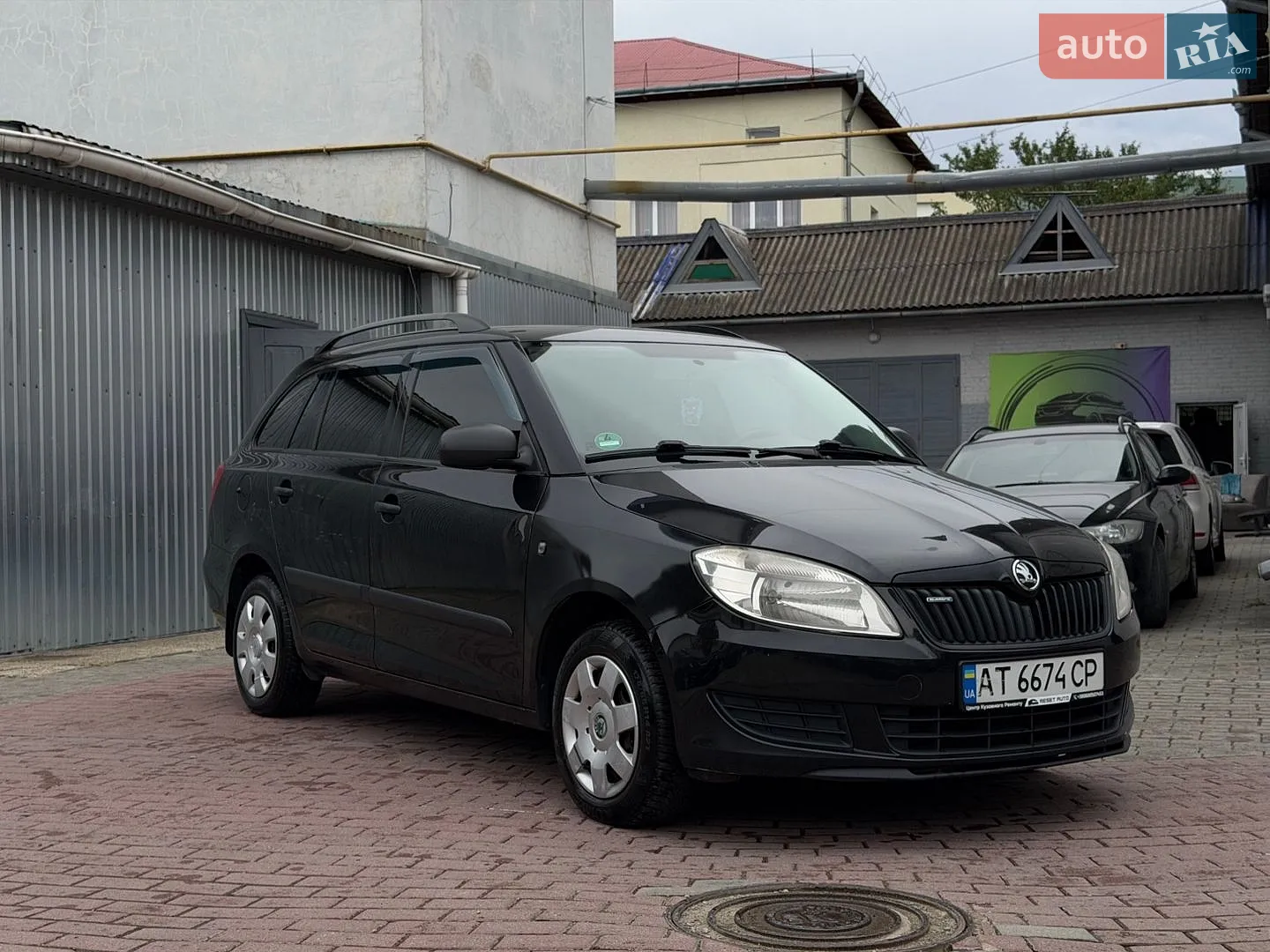 2011 Skoda Fabia - мініатюра 5