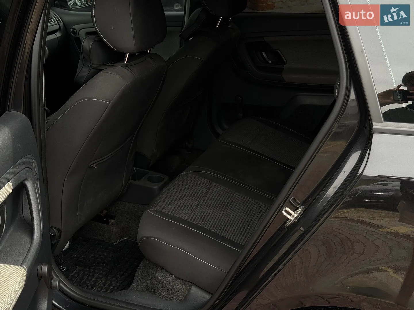2011 Skoda Fabia - мініатюра 19
