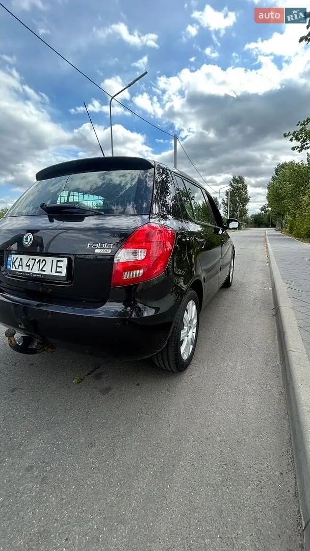 2010 Skoda Fabia - мініатюра 6
