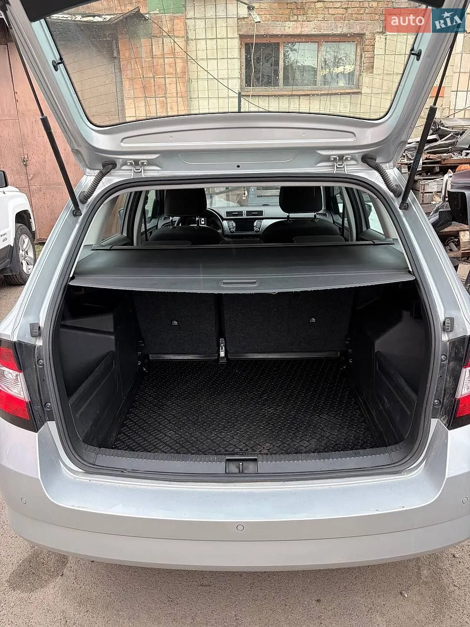 2015 Skoda Fabia - мініатюра 4