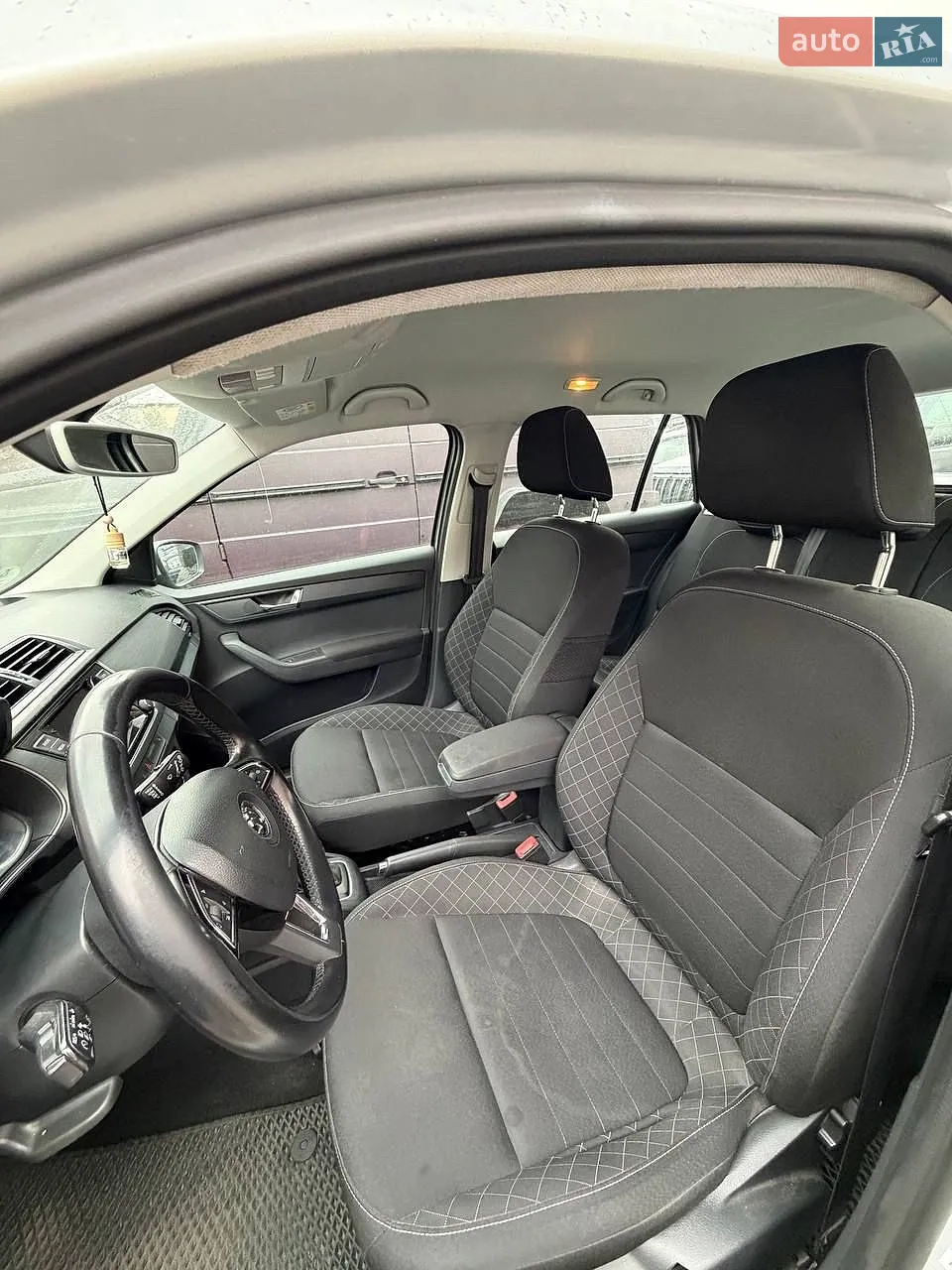 2015 Skoda Fabia - мініатюра 10